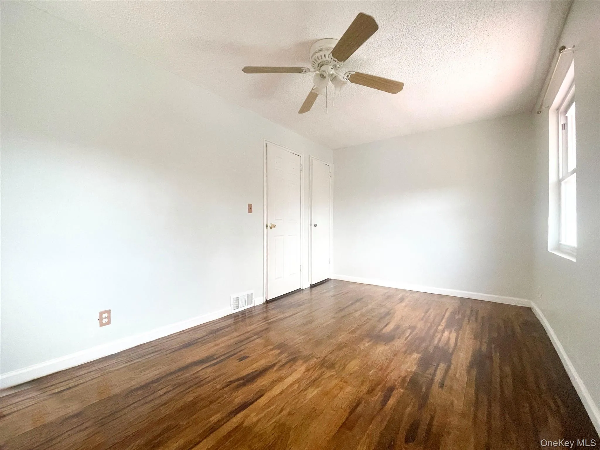 1180 223rd Street, New York, NY, 3 Bedrooms Bedrooms, 8 Rooms Rooms,1 BathroomBathrooms,Residential,For Rent,223rd,0,986152 1180 223rd Street, New York, NY, 3 Bedrooms Bedrooms, 8 Rooms Rooms,1 BathroomBathrooms,Residential,For Rent,223rd,0,986152