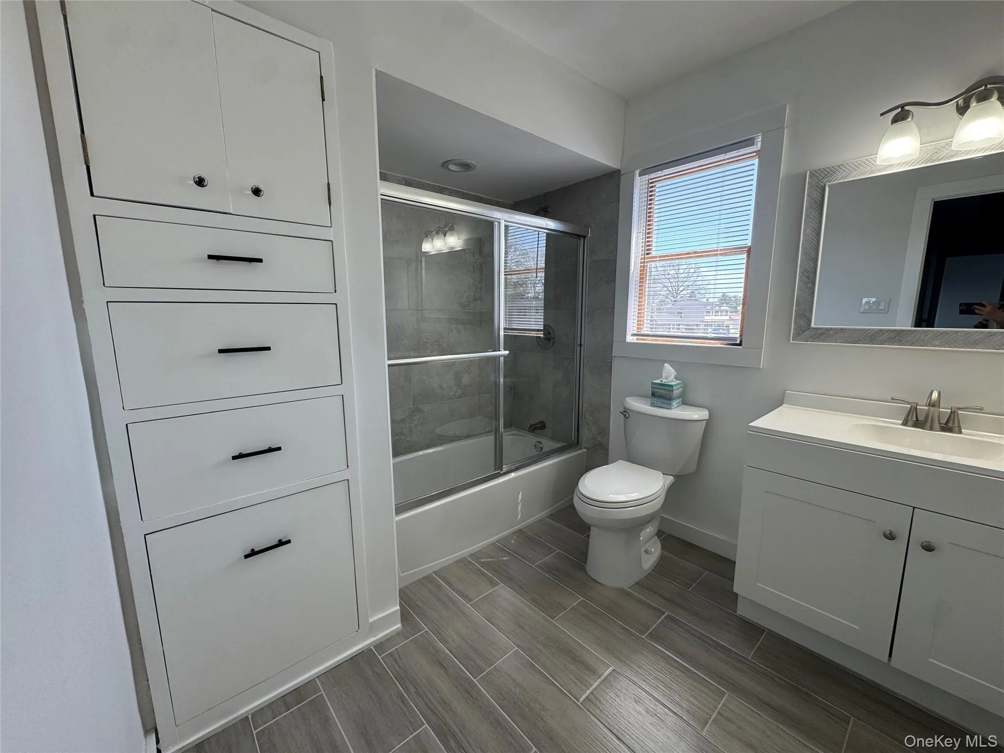 70 Burlington Avenue, Babylon, NY, 3 Bedrooms Bedrooms, 6 Rooms Rooms,1 BathroomBathrooms,Residential Lease,For Rent,Burlington,0,986161 70 Burlington Avenue, Babylon, NY, 3 Bedrooms Bedrooms, 6 Rooms Rooms,1 BathroomBathrooms,Residential Lease,For Rent,Burlington,0,986161