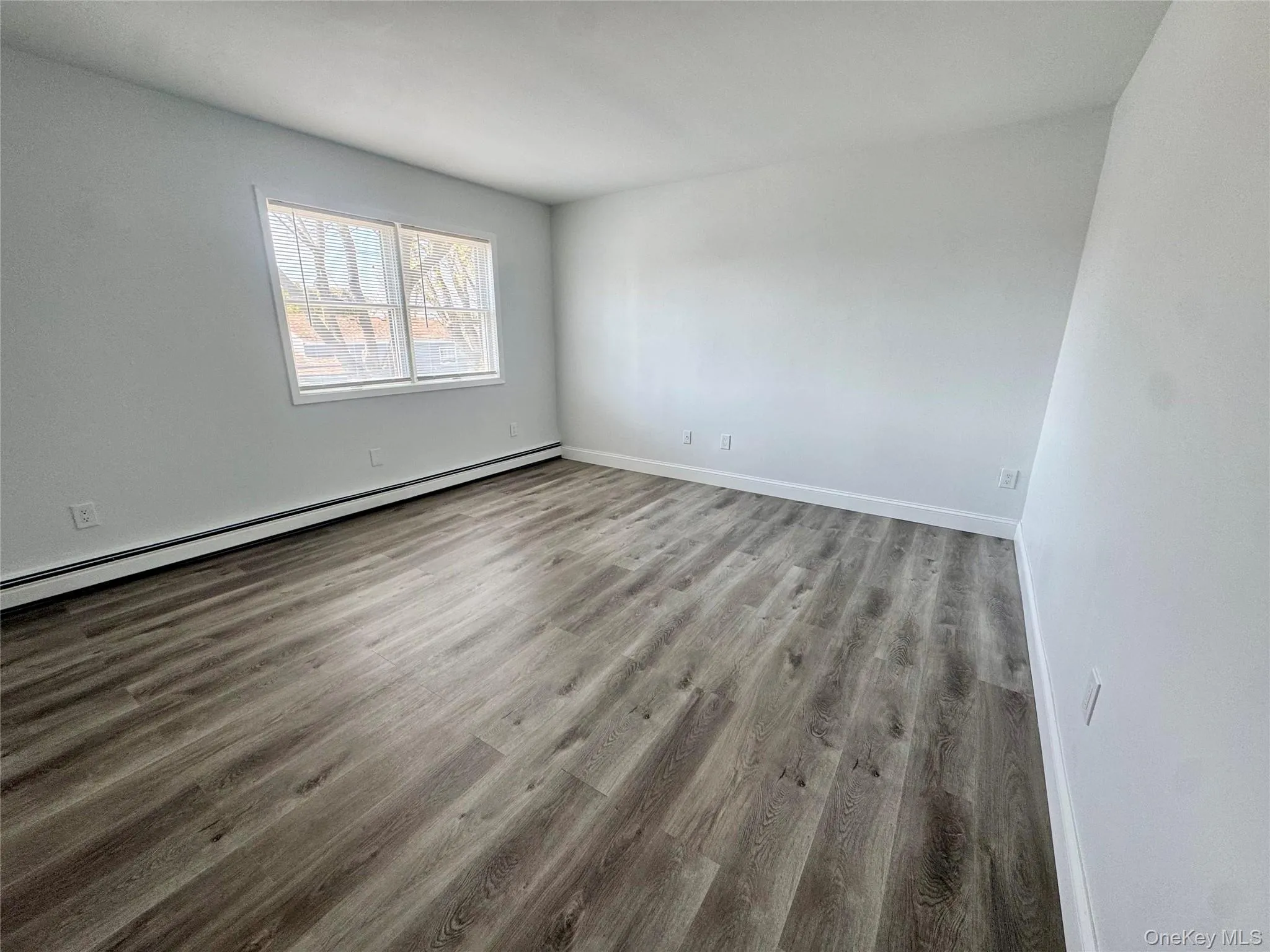 70 Burlington Avenue, Babylon, NY, 3 Bedrooms Bedrooms, 6 Rooms Rooms,1 BathroomBathrooms,Residential Lease,For Rent,Burlington,0,986161 70 Burlington Avenue, Babylon, NY, 3 Bedrooms Bedrooms, 6 Rooms Rooms,1 BathroomBathrooms,Residential Lease,For Rent,Burlington,0,986161