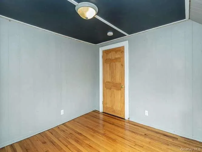 75 Grove Street, North Hempstead, NY, 4 Bedrooms Bedrooms, 7 Rooms Rooms,2 BathroomsBathrooms,Residential,For Rent,Grove,0,986170 75 Grove Street, North Hempstead, NY, 4 Bedrooms Bedrooms, 7 Rooms Rooms,2 BathroomsBathrooms,Residential,For Rent,Grove,0,986170