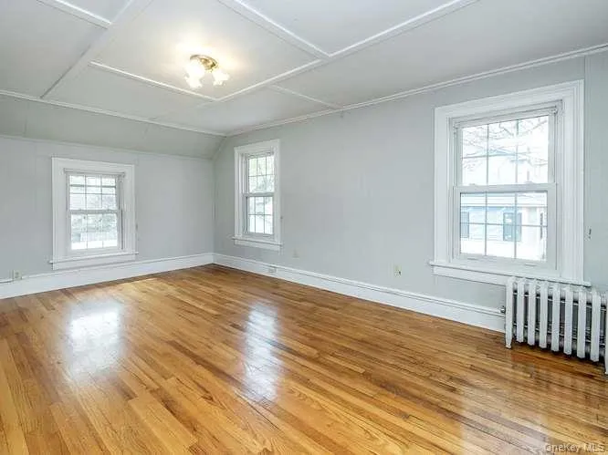 75 Grove Street, North Hempstead, NY, 4 Bedrooms Bedrooms, 7 Rooms Rooms,2 BathroomsBathrooms,Residential,For Rent,Grove,0,986170 75 Grove Street, North Hempstead, NY, 4 Bedrooms Bedrooms, 7 Rooms Rooms,2 BathroomsBathrooms,Residential,For Rent,Grove,0,986170