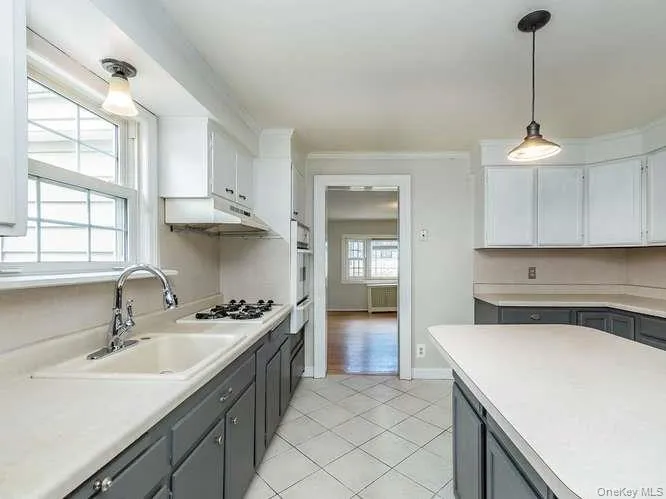 75 Grove Street, North Hempstead, NY, 4 Bedrooms Bedrooms, 7 Rooms Rooms,2 BathroomsBathrooms,Residential,For Rent,Grove,0,986170 75 Grove Street, North Hempstead, NY, 4 Bedrooms Bedrooms, 7 Rooms Rooms,2 BathroomsBathrooms,Residential,For Rent,Grove,0,986170