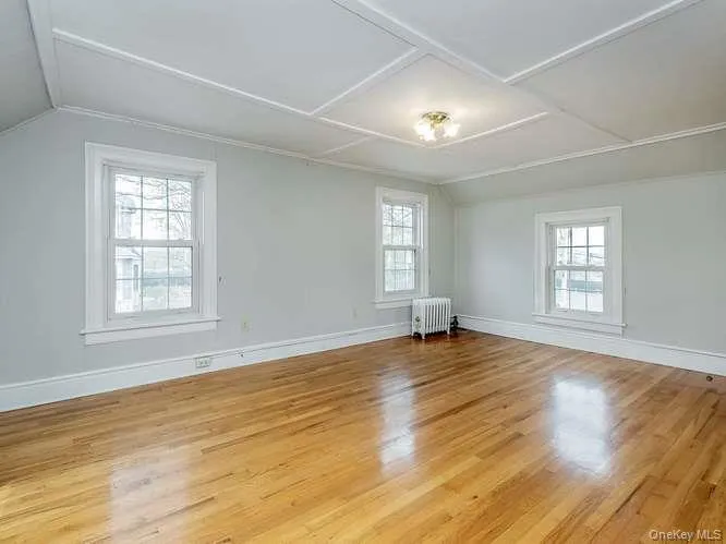 75 Grove Street, North Hempstead, NY, 4 Bedrooms Bedrooms, 7 Rooms Rooms,2 BathroomsBathrooms,Residential,For Rent,Grove,0,986170 75 Grove Street, North Hempstead, NY, 4 Bedrooms Bedrooms, 7 Rooms Rooms,2 BathroomsBathrooms,Residential,For Rent,Grove,0,986170