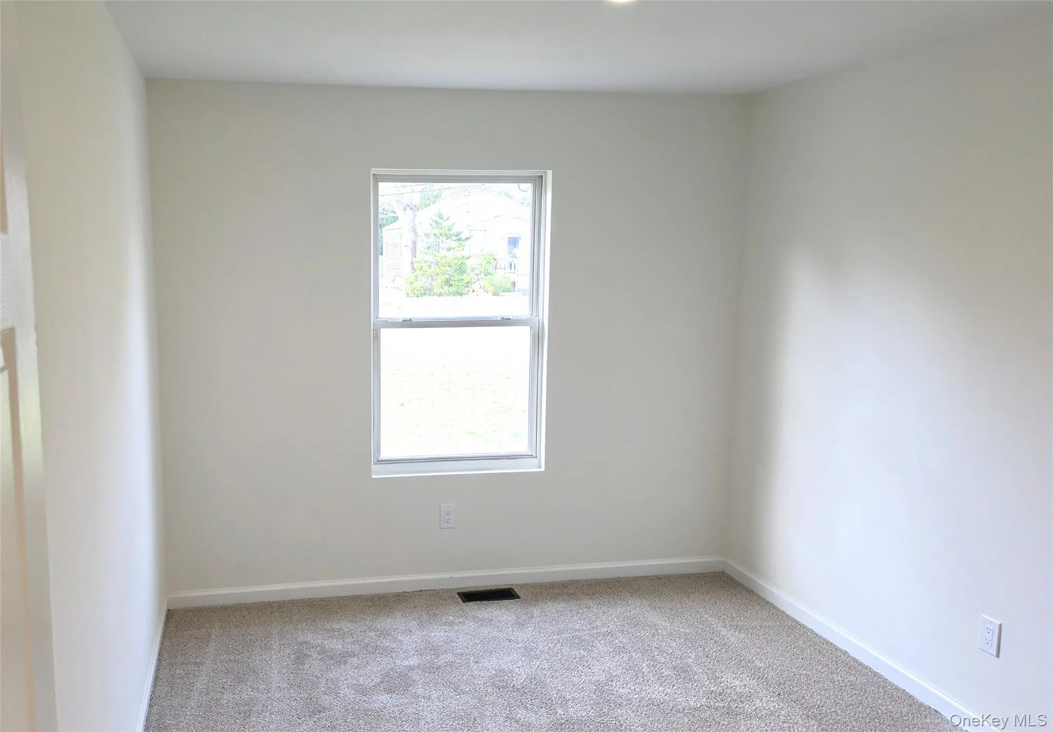 6A Murray Lane, Brookhaven, NY, 4 Bedrooms Bedrooms, 7 Rooms Rooms,2 BathroomsBathrooms,Residential,For Rent,Murray,0,986187 6A Murray Lane, Brookhaven, NY, 4 Bedrooms Bedrooms, 7 Rooms Rooms,2 BathroomsBathrooms,Residential,For Rent,Murray,0,986187