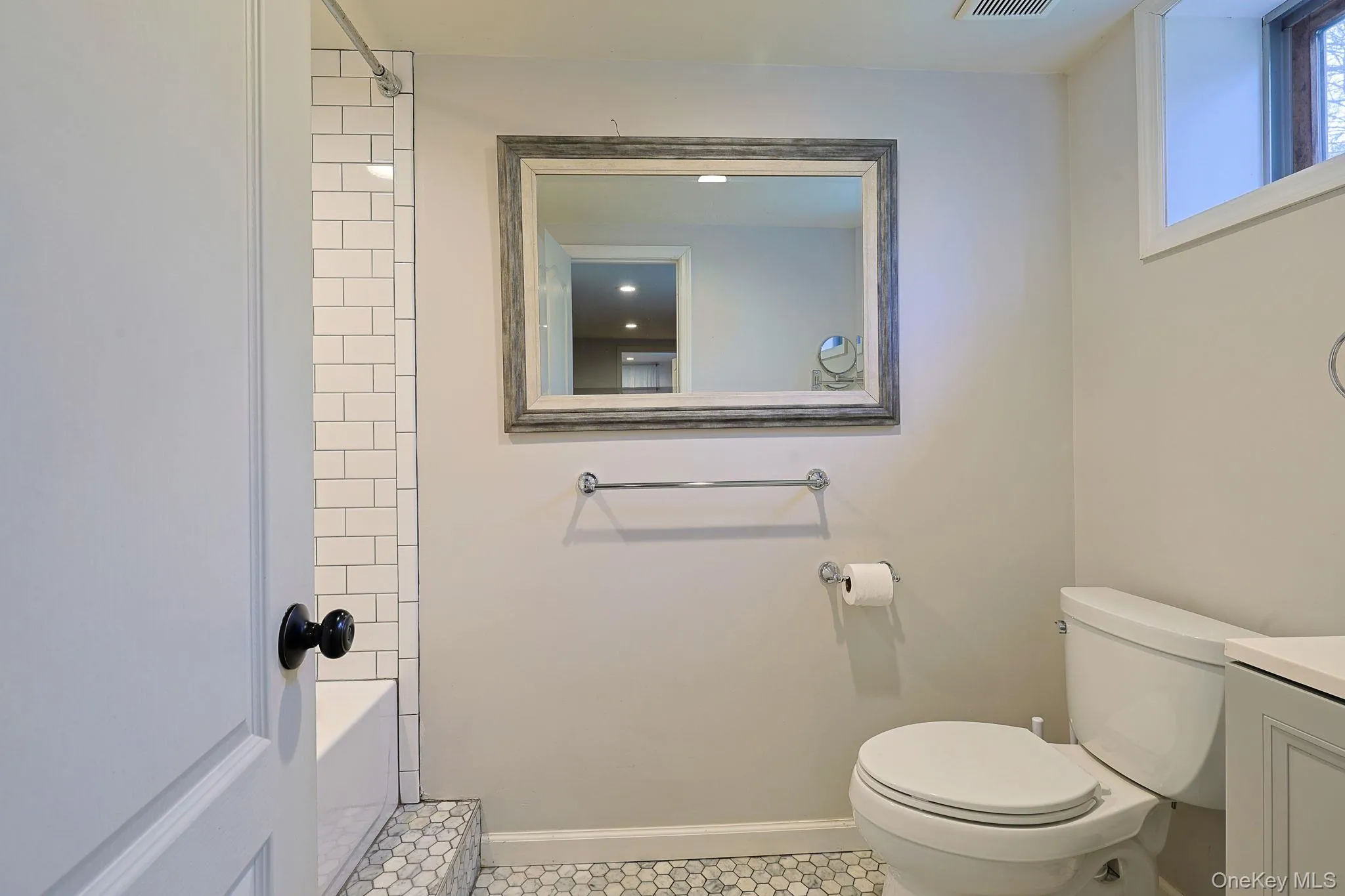 412 Pine Grove Road, Bethel, NY, 4 Bedrooms Bedrooms, 9 Rooms Rooms,3 BathroomsBathrooms,Residential,For Rent,Pine Grove,0,986192 412 Pine Grove Road, Bethel, NY, 4 Bedrooms Bedrooms, 9 Rooms Rooms,3 BathroomsBathrooms,Residential,For Rent,Pine Grove,0,986192