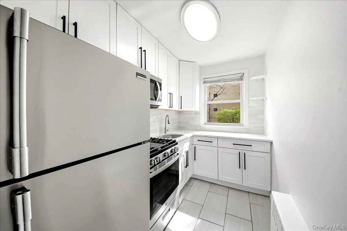 12 Wainwright Avenue, Yonkers, NY, 1 Bedroom Bedrooms, 3 Rooms Rooms,1 BathroomBathrooms,Residential Lease,For Rent,Wainwright,0,986208 12 Wainwright Avenue, Yonkers, NY, 1 Bedroom Bedrooms, 3 Rooms Rooms,1 BathroomBathrooms,Residential Lease,For Rent,Wainwright,0,986208