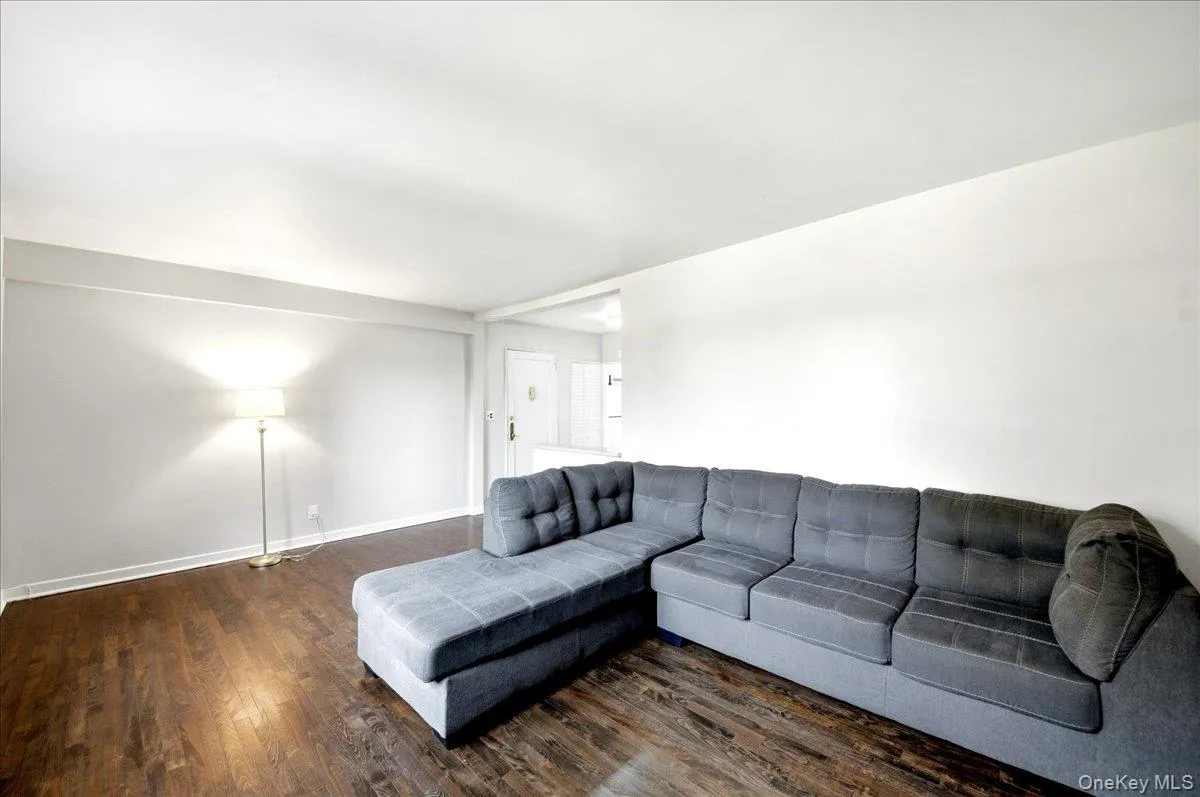 12 Wainwright Avenue, Yonkers, NY, 1 Bedroom Bedrooms, 3 Rooms Rooms,1 BathroomBathrooms,Residential Lease,For Rent,Wainwright,0,986208 12 Wainwright Avenue, Yonkers, NY, 1 Bedroom Bedrooms, 3 Rooms Rooms,1 BathroomBathrooms,Residential Lease,For Rent,Wainwright,0,986208