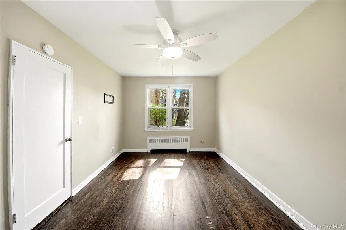 12 Wainwright Avenue, Yonkers, NY, 1 Bedroom Bedrooms, 3 Rooms Rooms,1 BathroomBathrooms,Residential Lease,For Rent,Wainwright,0,986208 12 Wainwright Avenue, Yonkers, NY, 1 Bedroom Bedrooms, 3 Rooms Rooms,1 BathroomBathrooms,Residential Lease,For Rent,Wainwright,0,986208