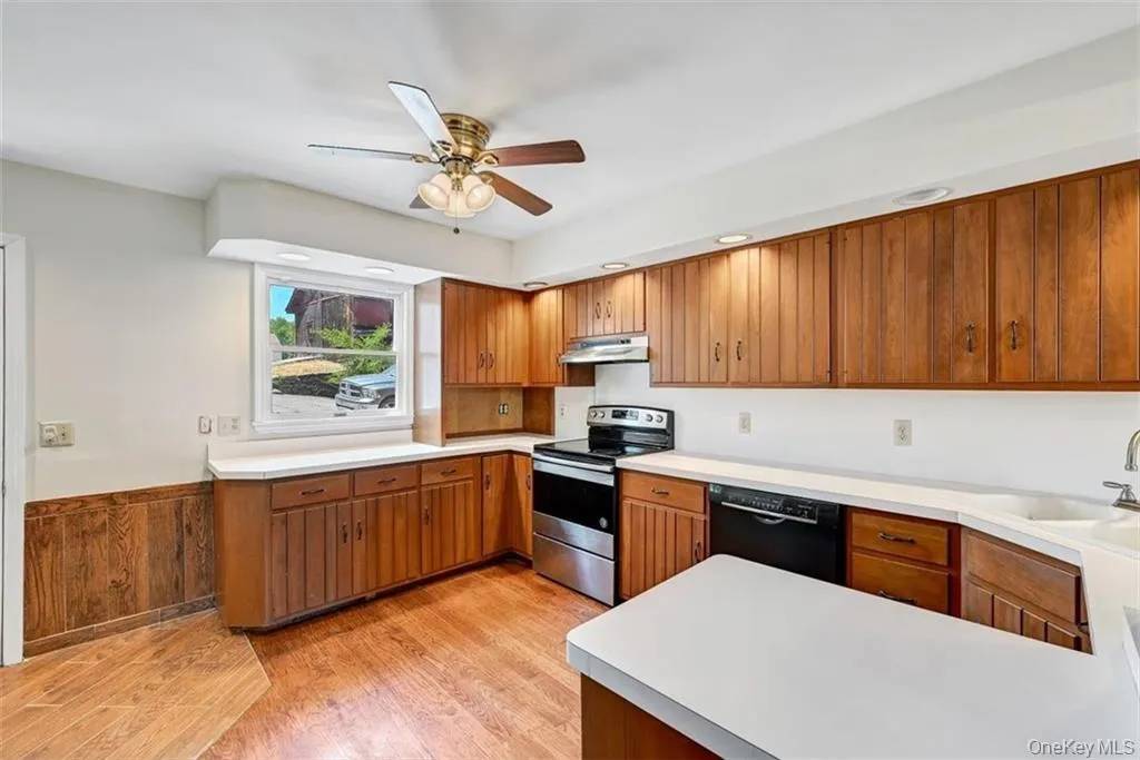 7 Schunnemunk Road, Woodbury, NY, 5 Bedrooms Bedrooms, 9 Rooms Rooms,2 BathroomsBathrooms,Residential Lease,For Rent,Schunnemunk,0,986209 7 Schunnemunk Road, Woodbury, NY, 5 Bedrooms Bedrooms, 9 Rooms Rooms,2 BathroomsBathrooms,Residential Lease,For Rent,Schunnemunk,0,986209