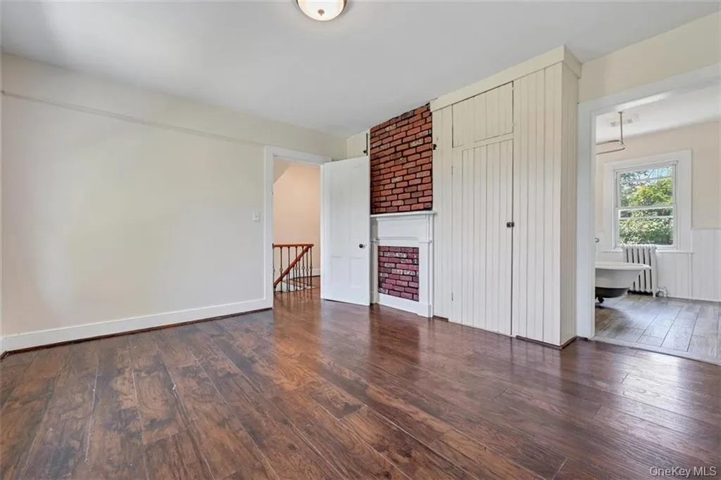 7 Schunnemunk Road, Woodbury, NY, 5 Bedrooms Bedrooms, 9 Rooms Rooms,2 BathroomsBathrooms,Residential Lease,For Rent,Schunnemunk,0,986209 7 Schunnemunk Road, Woodbury, NY, 5 Bedrooms Bedrooms, 9 Rooms Rooms,2 BathroomsBathrooms,Residential Lease,For Rent,Schunnemunk,0,986209