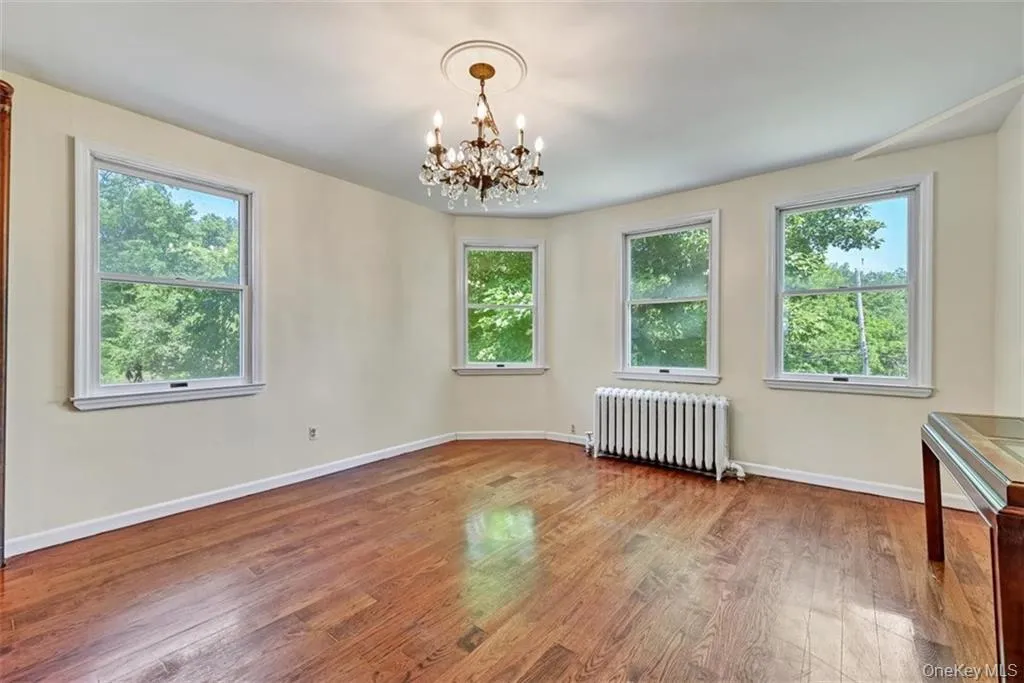 7 Schunnemunk Road, Woodbury, NY, 5 Bedrooms Bedrooms, 9 Rooms Rooms,2 BathroomsBathrooms,Residential Lease,For Rent,Schunnemunk,0,986209 7 Schunnemunk Road, Woodbury, NY, 5 Bedrooms Bedrooms, 9 Rooms Rooms,2 BathroomsBathrooms,Residential Lease,For Rent,Schunnemunk,0,986209