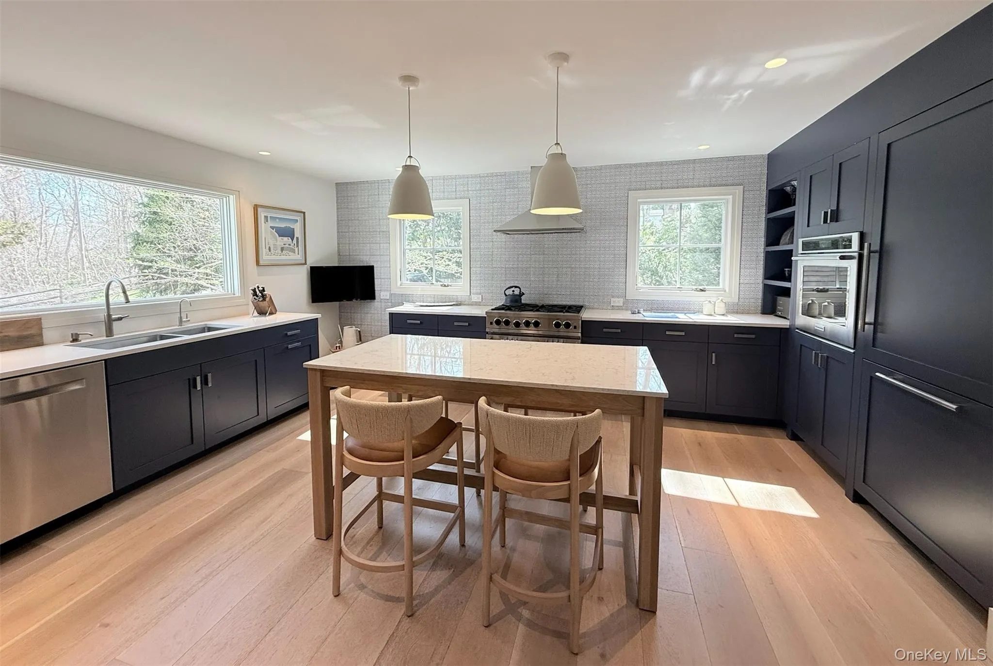 323 Division Street, East Hampton, NY, 4 Bedrooms Bedrooms, 18 Rooms Rooms,5 BathroomsBathrooms,Residential Lease,For Rent,Division,0,986213 323 Division Street, East Hampton, NY, 4 Bedrooms Bedrooms, 18 Rooms Rooms,5 BathroomsBathrooms,Residential Lease,For Rent,Division,0,986213
