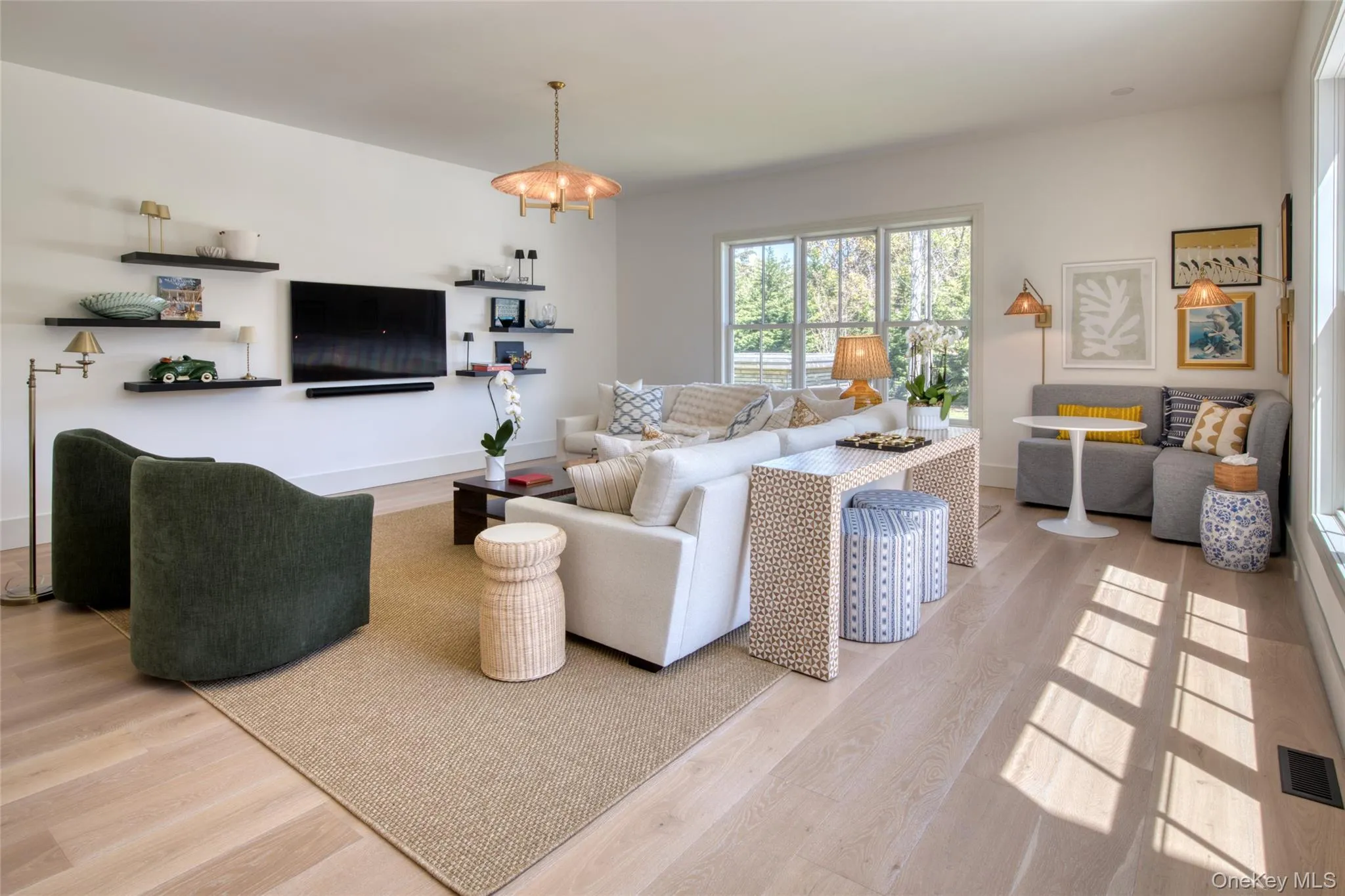 323 Division Street, East Hampton, NY, 4 Bedrooms Bedrooms, 18 Rooms Rooms,5 BathroomsBathrooms,Residential Lease,For Rent,Division,0,986213 323 Division Street, East Hampton, NY, 4 Bedrooms Bedrooms, 18 Rooms Rooms,5 BathroomsBathrooms,Residential Lease,For Rent,Division,0,986213