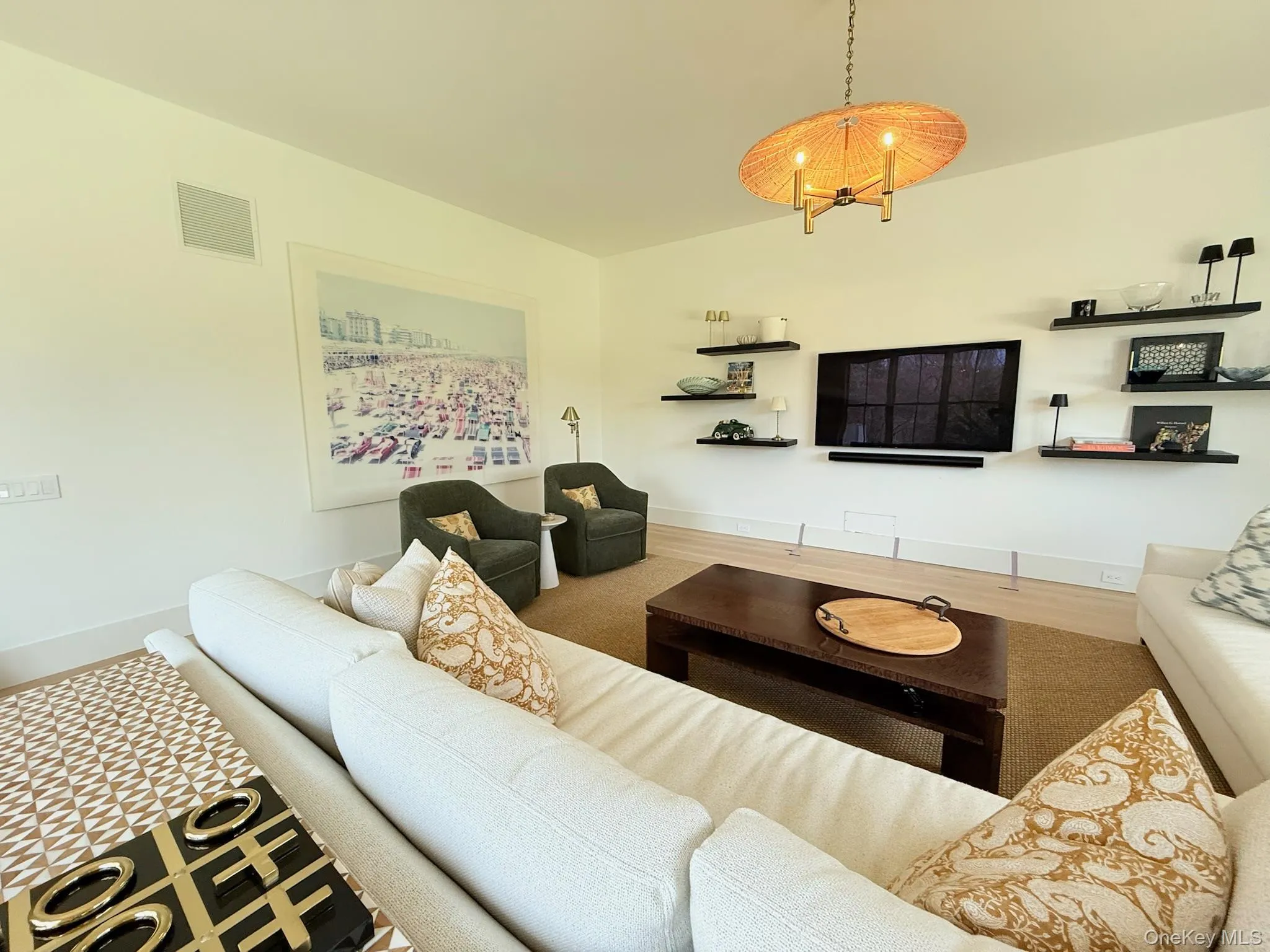 323 Division Street, East Hampton, NY, 4 Bedrooms Bedrooms, 18 Rooms Rooms,5 BathroomsBathrooms,Residential Lease,For Rent,Division,0,986213 323 Division Street, East Hampton, NY, 4 Bedrooms Bedrooms, 18 Rooms Rooms,5 BathroomsBathrooms,Residential Lease,For Rent,Division,0,986213