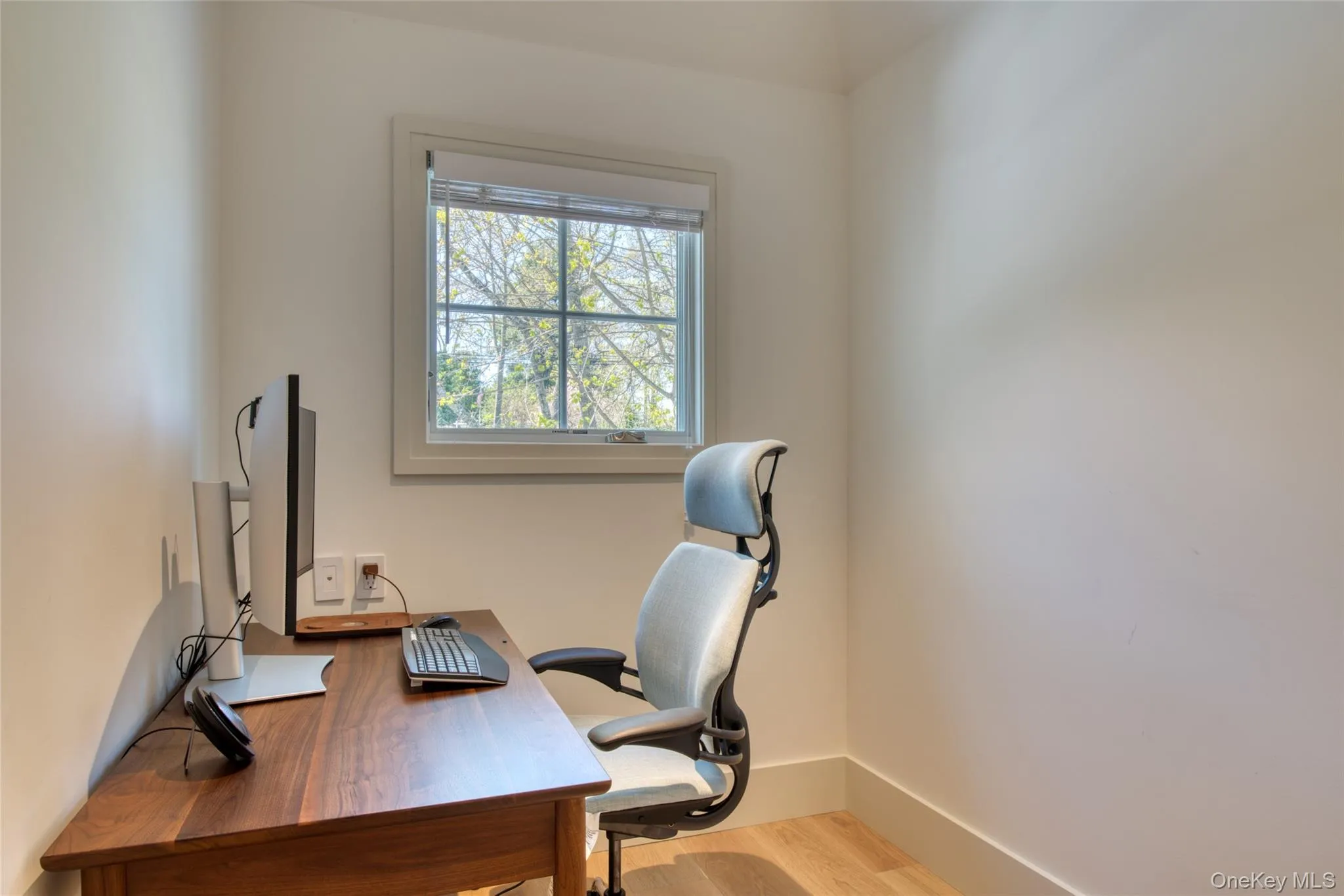 323 Division Street, East Hampton, NY, 4 Bedrooms Bedrooms, 18 Rooms Rooms,5 BathroomsBathrooms,Residential Lease,For Rent,Division,0,986213 323 Division Street, East Hampton, NY, 4 Bedrooms Bedrooms, 18 Rooms Rooms,5 BathroomsBathrooms,Residential Lease,For Rent,Division,0,986213