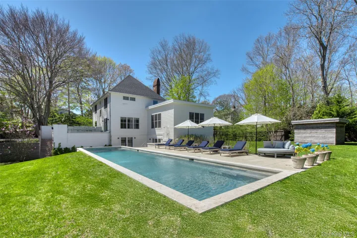 323 Division Street, East Hampton, New York 11963
