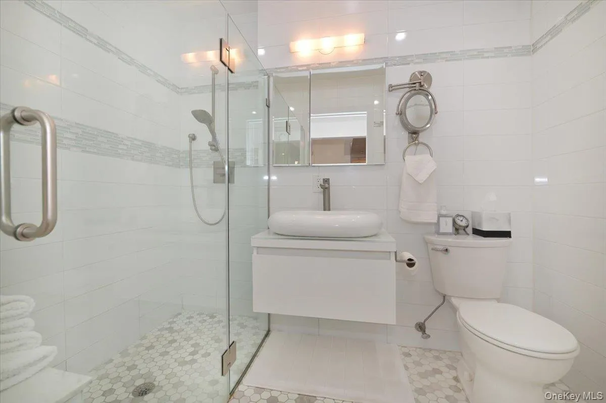 En-suite Bath En-suite Bath