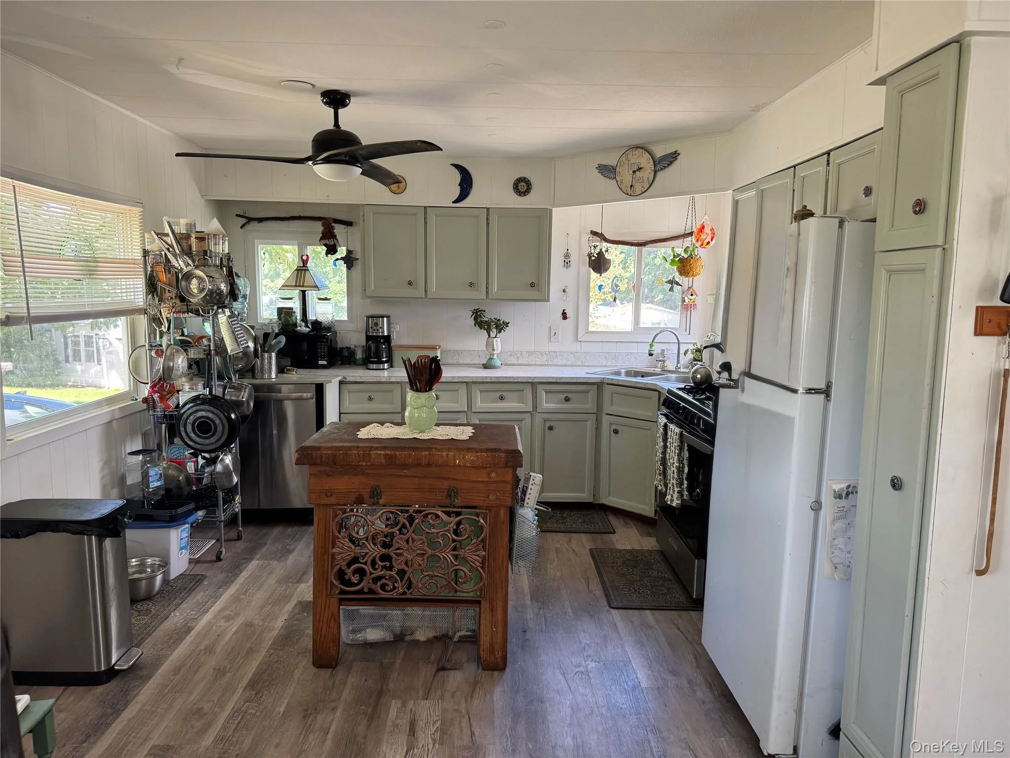 1964 River Road, Riverhead, NY, 2 Bedrooms Bedrooms, 5 Rooms Rooms,1 BathroomBathrooms,Residential,For Rent,River,0,986224 1964 River Road, Riverhead, NY, 2 Bedrooms Bedrooms, 5 Rooms Rooms,1 BathroomBathrooms,Residential,For Rent,River,0,986224