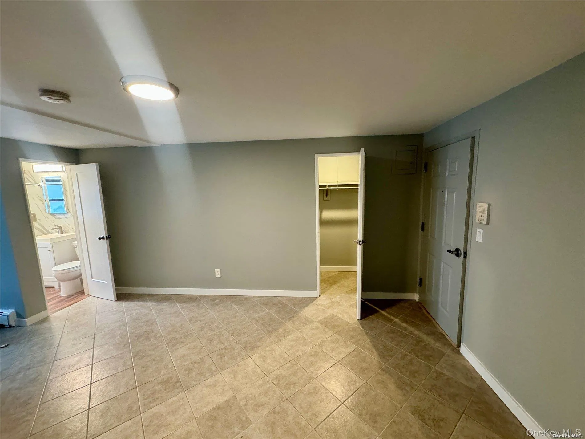 470 Broadway, Long Beach, NY, 3 Rooms Rooms,1 BathroomBathrooms,Residential Lease,For Rent,Broadway,0,986230 470 Broadway, Long Beach, NY, 3 Rooms Rooms,1 BathroomBathrooms,Residential Lease,For Rent,Broadway,0,986230