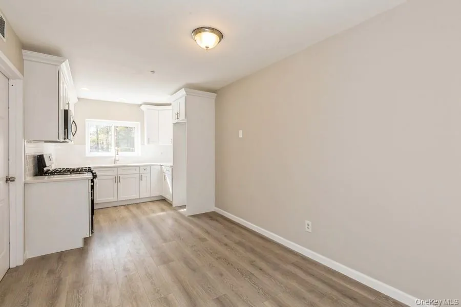 524 Picasso Way, Brookhaven, NY, 1 Bedroom Bedrooms, 4 Rooms Rooms,1 BathroomBathrooms,Residential,For Rent,Picasso,0,986261 524 Picasso Way, Brookhaven, NY, 1 Bedroom Bedrooms, 4 Rooms Rooms,1 BathroomBathrooms,Residential,For Rent,Picasso,0,986261