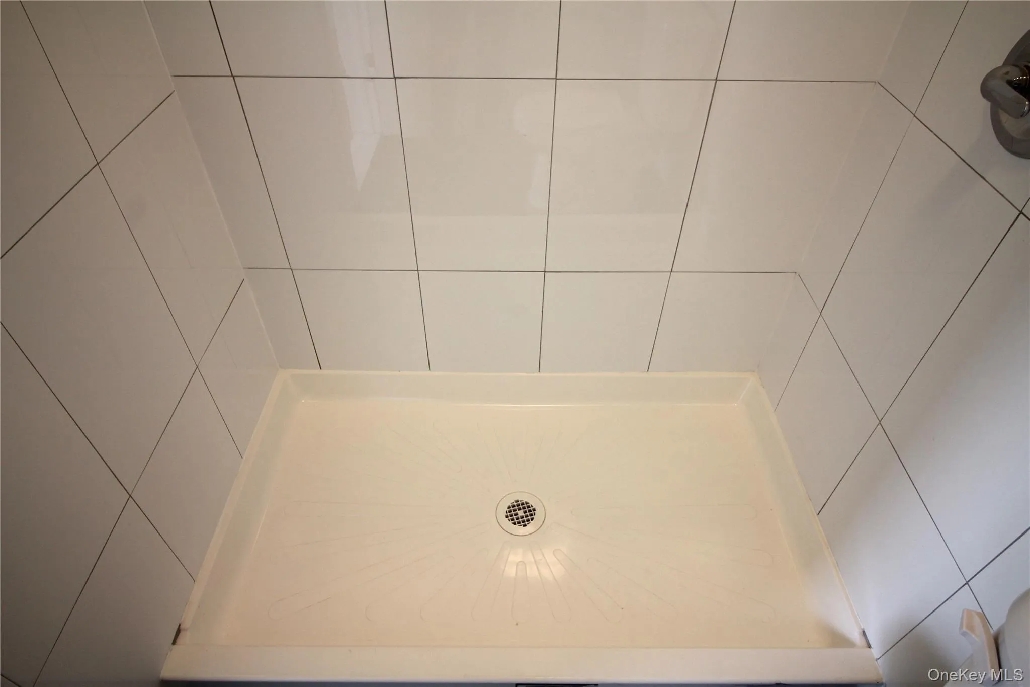 291 Bonner Place, New York, NY, 4 Bedrooms Bedrooms, 6 Rooms Rooms,2 BathroomsBathrooms,Residential Lease,For Rent,Bonner,0,986262 291 Bonner Place, New York, NY, 4 Bedrooms Bedrooms, 6 Rooms Rooms,2 BathroomsBathrooms,Residential Lease,For Rent,Bonner,0,986262