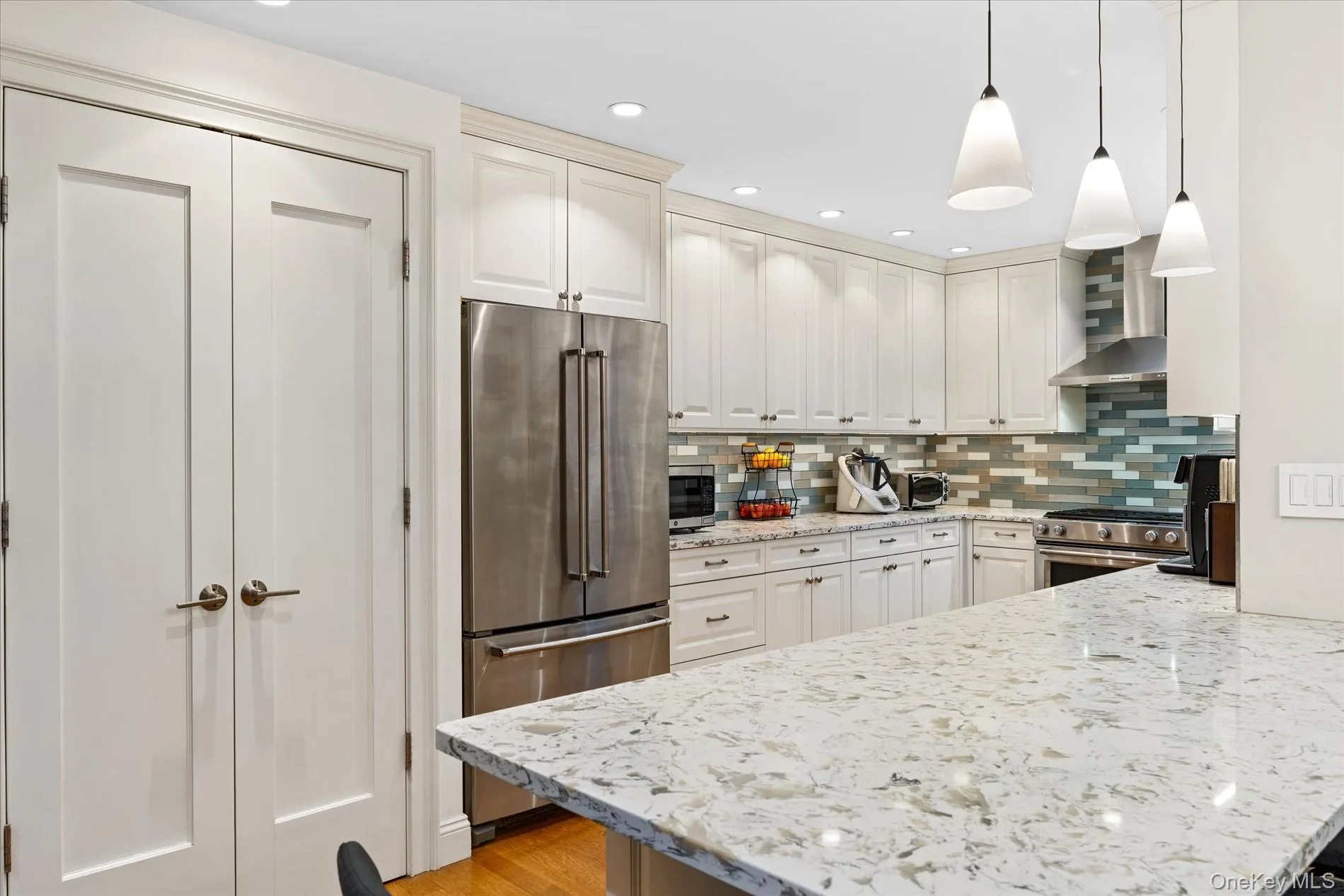 83-30 98th Street, New York, NY, 2 Bedrooms Bedrooms, 4 Rooms Rooms,1 BathroomBathrooms,Residential,For Rent,98th,0,986269 83-30 98th Street, New York, NY, 2 Bedrooms Bedrooms, 4 Rooms Rooms,1 BathroomBathrooms,Residential,For Rent,98th,0,986269