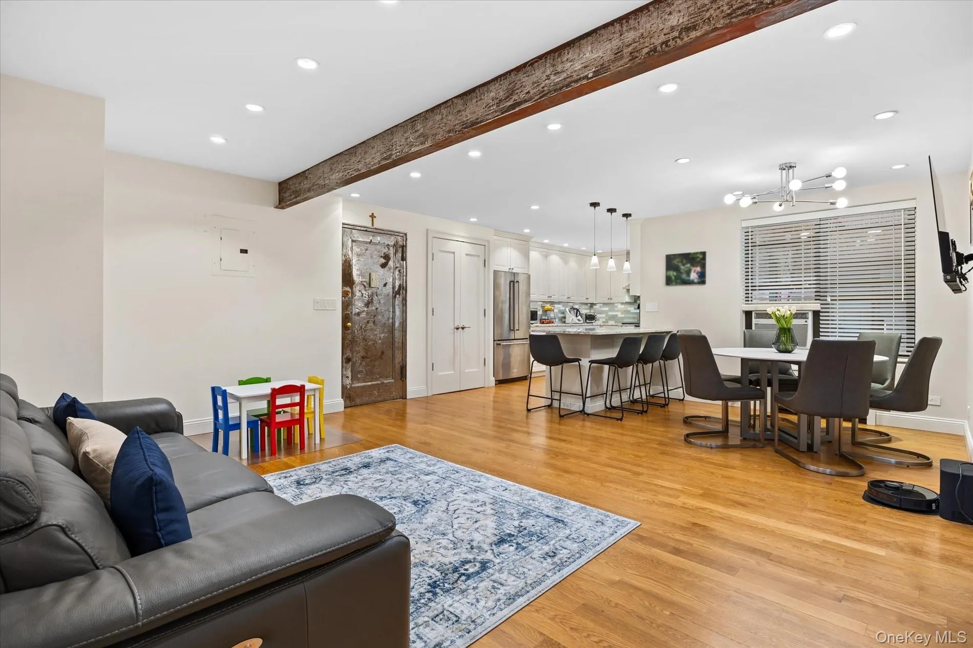 83-30 98th Street, New York, NY, 2 Bedrooms Bedrooms, 4 Rooms Rooms,1 BathroomBathrooms,Residential,For Rent,98th,0,986269 83-30 98th Street, New York, NY, 2 Bedrooms Bedrooms, 4 Rooms Rooms,1 BathroomBathrooms,Residential,For Rent,98th,0,986269