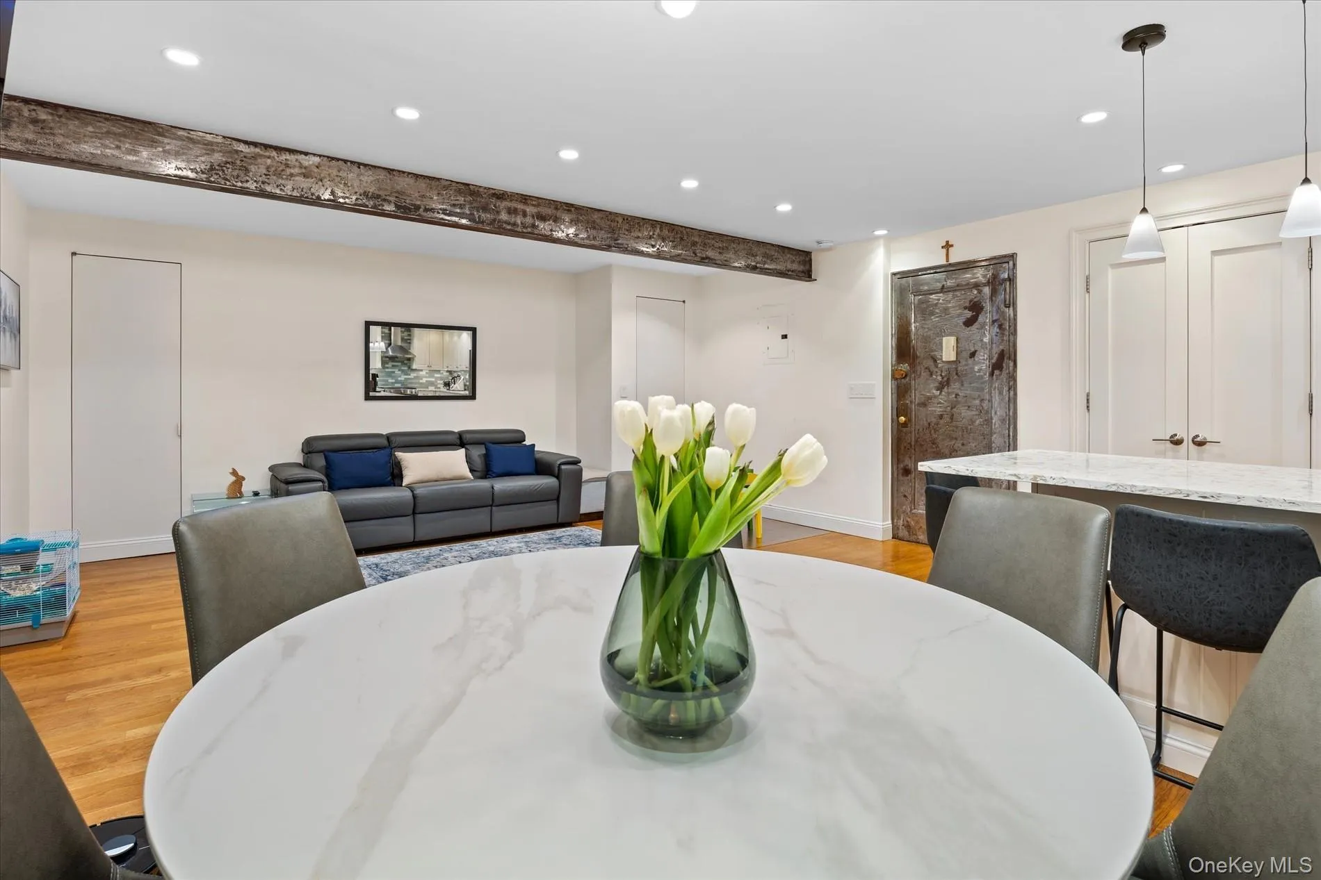 83-30 98th Street, New York, NY, 2 Bedrooms Bedrooms, 4 Rooms Rooms,1 BathroomBathrooms,Residential,For Rent,98th,0,986269 83-30 98th Street, New York, NY, 2 Bedrooms Bedrooms, 4 Rooms Rooms,1 BathroomBathrooms,Residential,For Rent,98th,0,986269