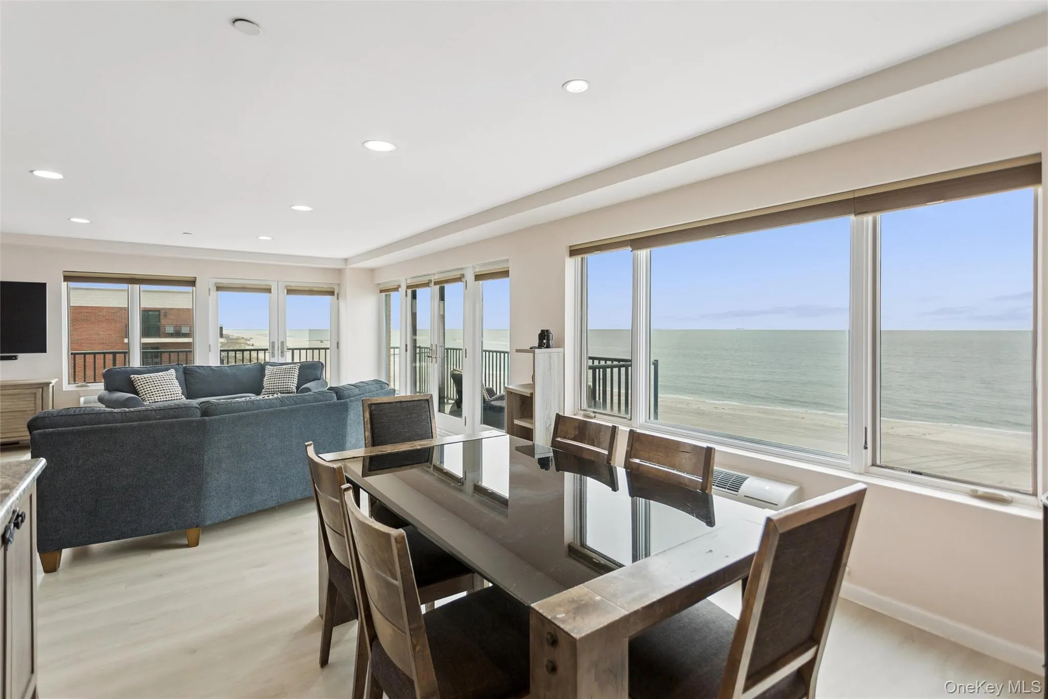 260 Broadway, Long Beach, NY, 2 Bedrooms Bedrooms, 6 Rooms Rooms,2 BathroomsBathrooms,Residential,For Rent,Broadway,0,986288 260 Broadway, Long Beach, NY, 2 Bedrooms Bedrooms, 6 Rooms Rooms,2 BathroomsBathrooms,Residential,For Rent,Broadway,0,986288