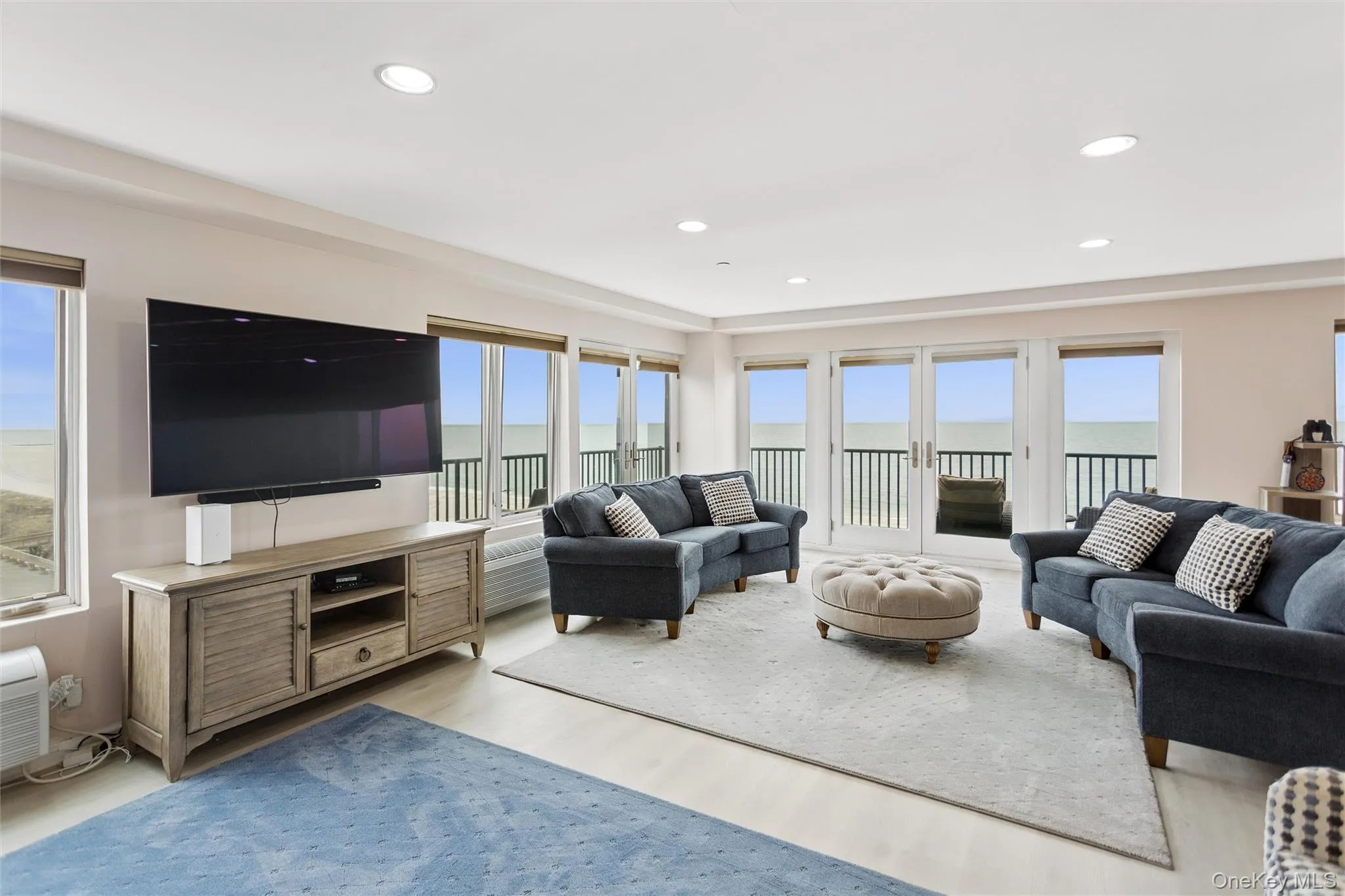 260 Broadway, Long Beach, NY, 2 Bedrooms Bedrooms, 6 Rooms Rooms,2 BathroomsBathrooms,Residential,For Rent,Broadway,0,986288 260 Broadway, Long Beach, NY, 2 Bedrooms Bedrooms, 6 Rooms Rooms,2 BathroomsBathrooms,Residential,For Rent,Broadway,0,986288