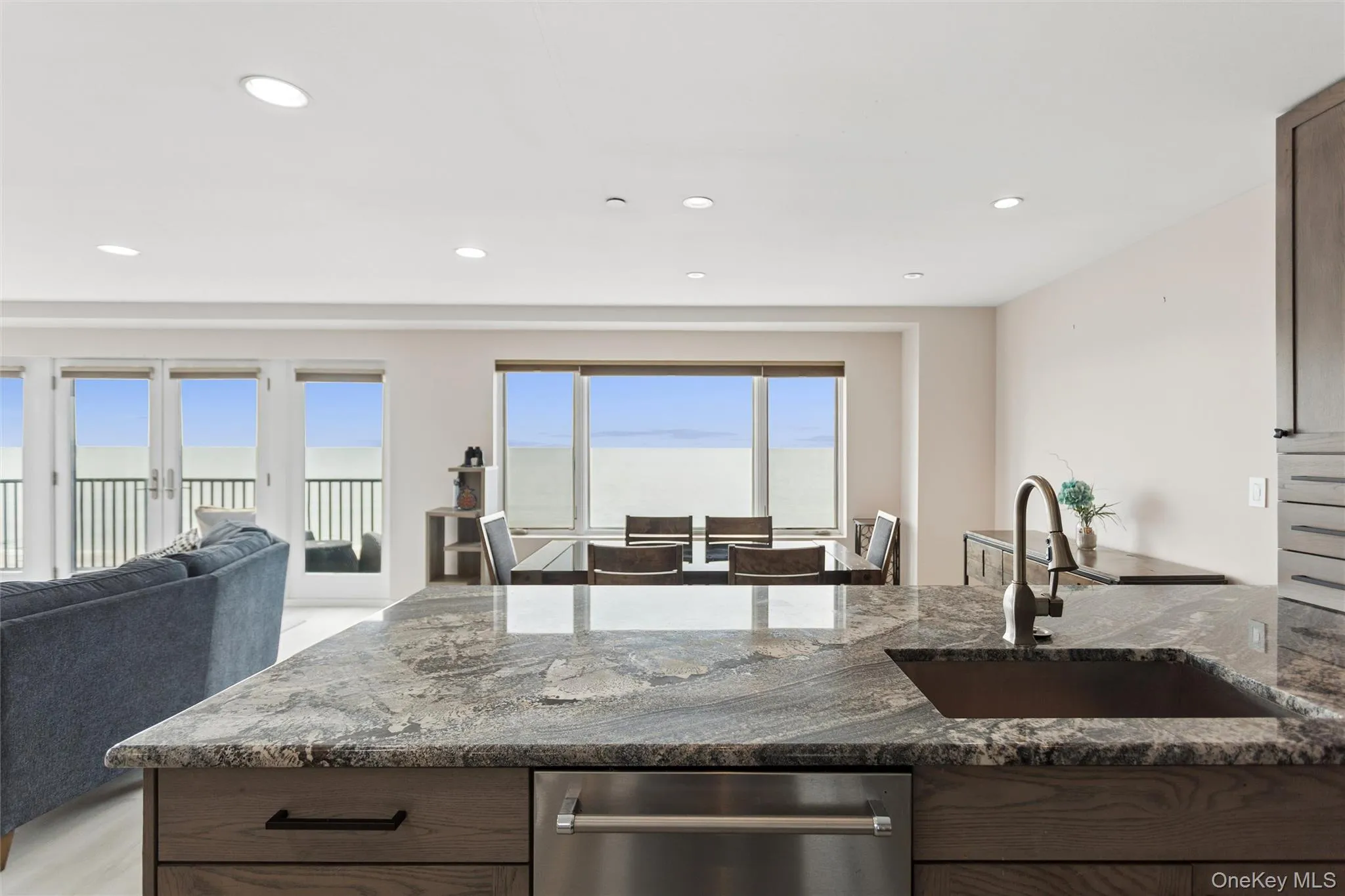 260 Broadway, Long Beach, NY, 2 Bedrooms Bedrooms, 6 Rooms Rooms,2 BathroomsBathrooms,Residential,For Rent,Broadway,0,986288 260 Broadway, Long Beach, NY, 2 Bedrooms Bedrooms, 6 Rooms Rooms,2 BathroomsBathrooms,Residential,For Rent,Broadway,0,986288