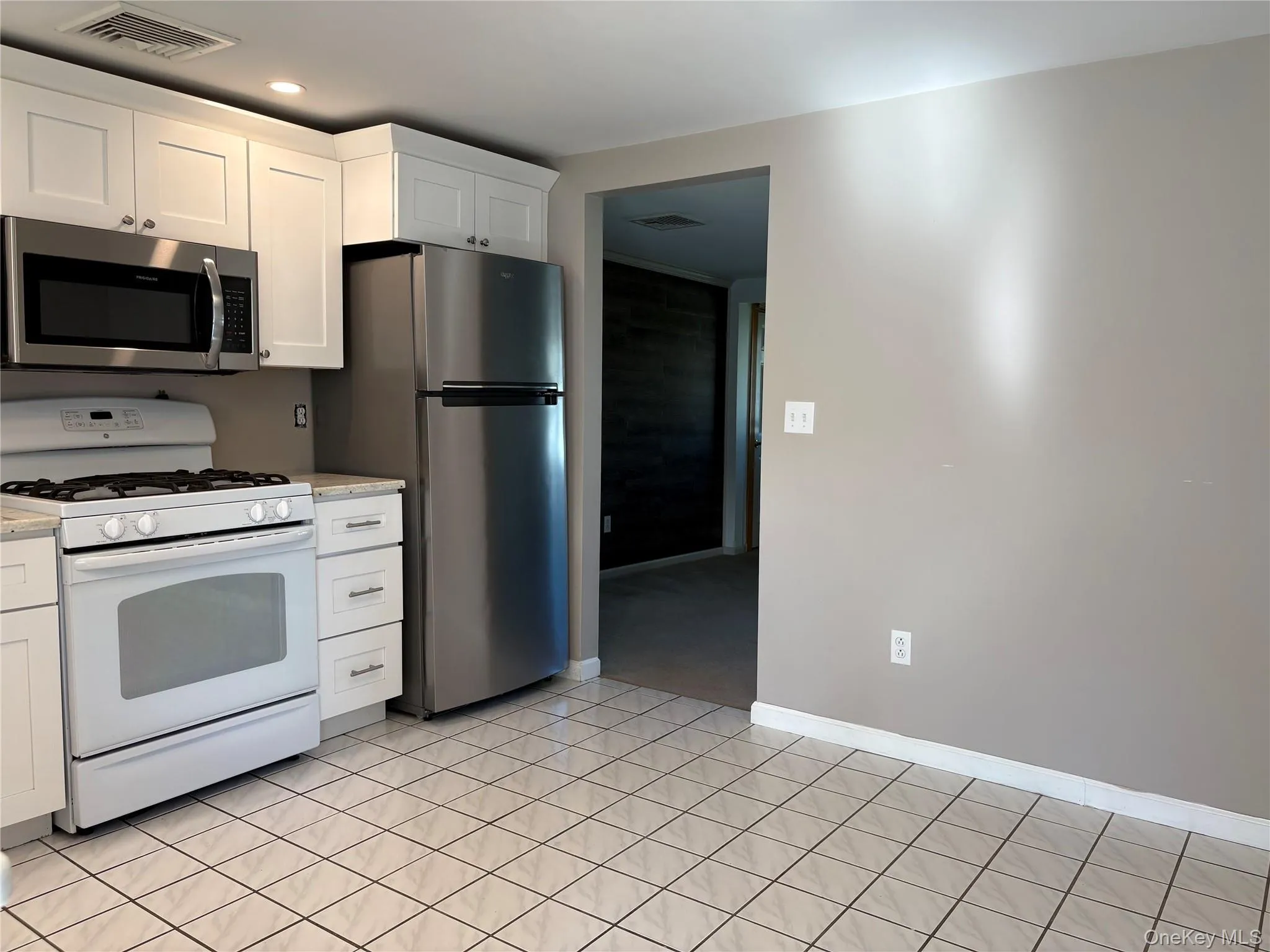 7 Peck Street, Haverstraw, NY, 2 Bedrooms Bedrooms, 4 Rooms Rooms,1 BathroomBathrooms,Residential,For Rent,Peck,0,986293 7 Peck Street, Haverstraw, NY, 2 Bedrooms Bedrooms, 4 Rooms Rooms,1 BathroomBathrooms,Residential,For Rent,Peck,0,986293