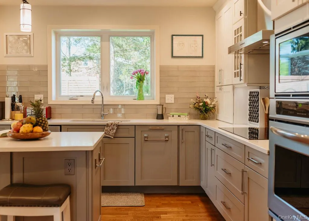 10 Taylor Street, New Paltz, NY, 3 Bedrooms Bedrooms, 8 Rooms Rooms,2 BathroomsBathrooms,Residential,For Rent,Taylor,0,986299 10 Taylor Street, New Paltz, NY, 3 Bedrooms Bedrooms, 8 Rooms Rooms,2 BathroomsBathrooms,Residential,For Rent,Taylor,0,986299