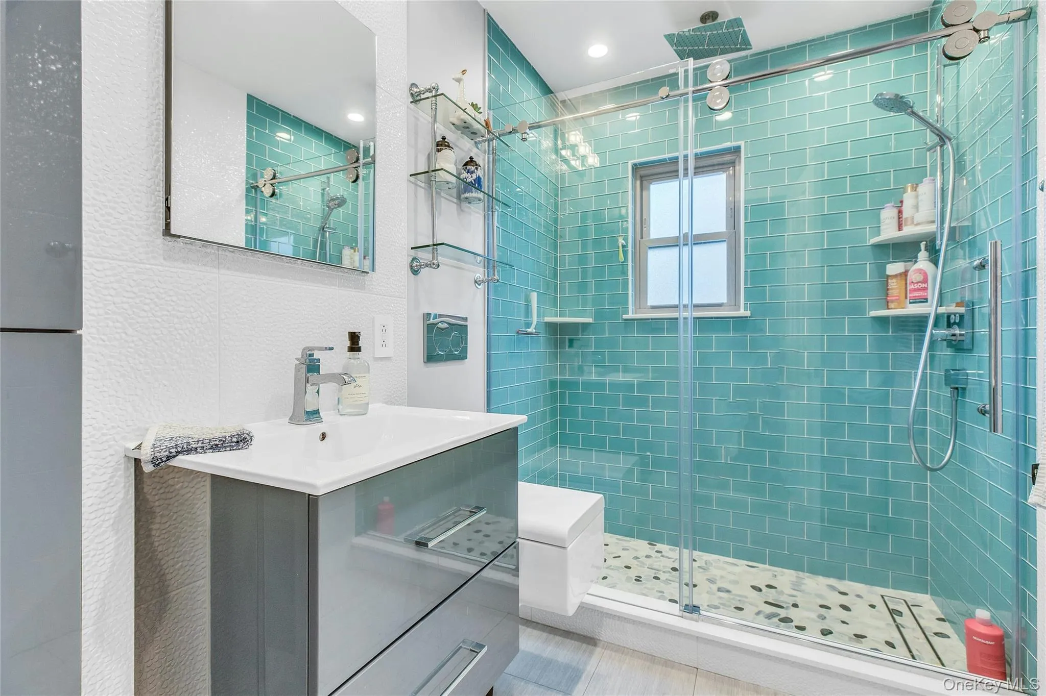 21 Terrell Lane, Oyster Bay, NY, 3 Bedrooms Bedrooms, 8 Rooms Rooms,3 BathroomsBathrooms,Residential Lease,For Rent,Terrell,0,986301 21 Terrell Lane, Oyster Bay, NY, 3 Bedrooms Bedrooms, 8 Rooms Rooms,3 BathroomsBathrooms,Residential Lease,For Rent,Terrell,0,986301