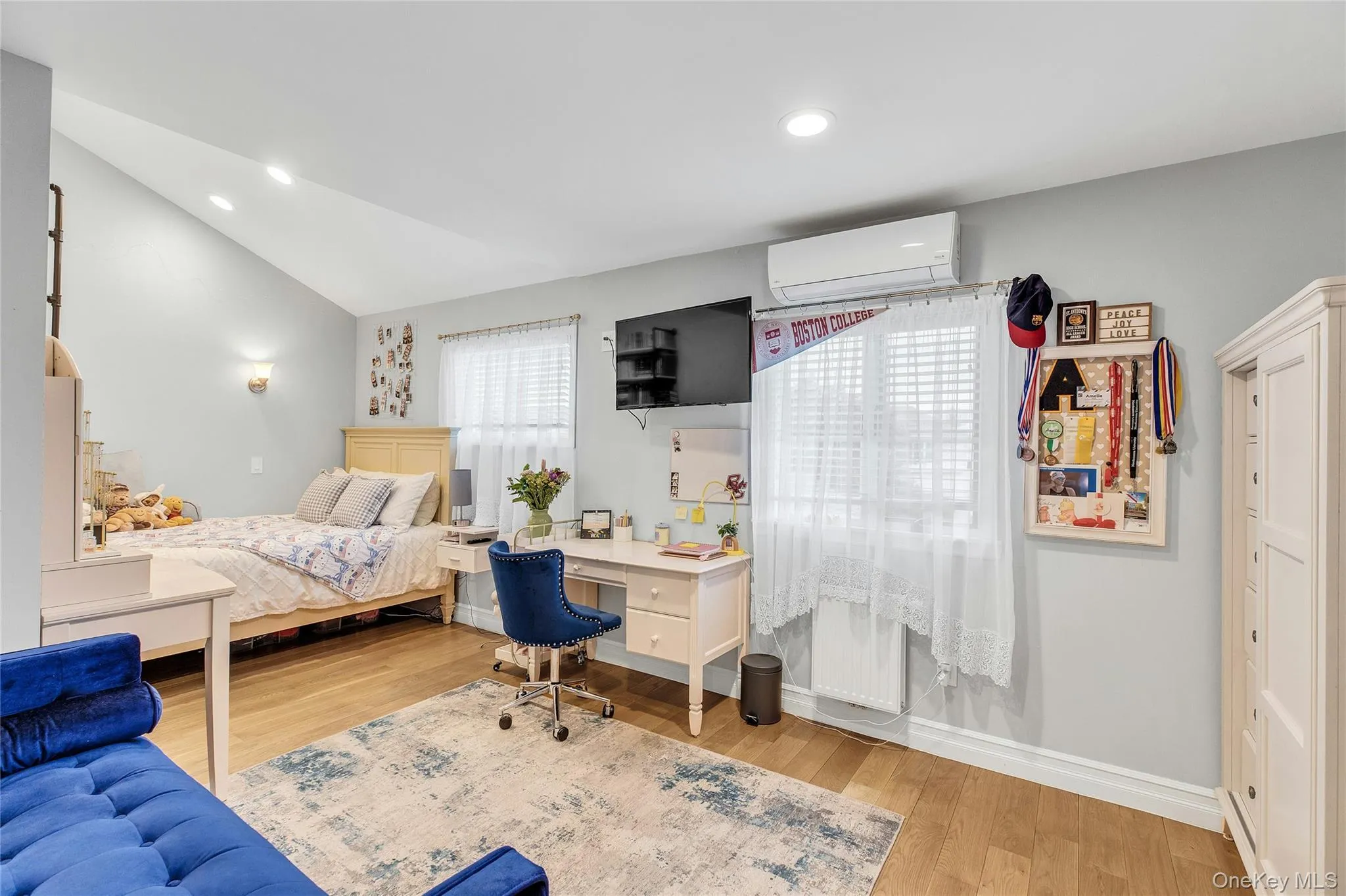 21 Terrell Lane, Oyster Bay, NY, 3 Bedrooms Bedrooms, 8 Rooms Rooms,3 BathroomsBathrooms,Residential Lease,For Rent,Terrell,0,986301 21 Terrell Lane, Oyster Bay, NY, 3 Bedrooms Bedrooms, 8 Rooms Rooms,3 BathroomsBathrooms,Residential Lease,For Rent,Terrell,0,986301