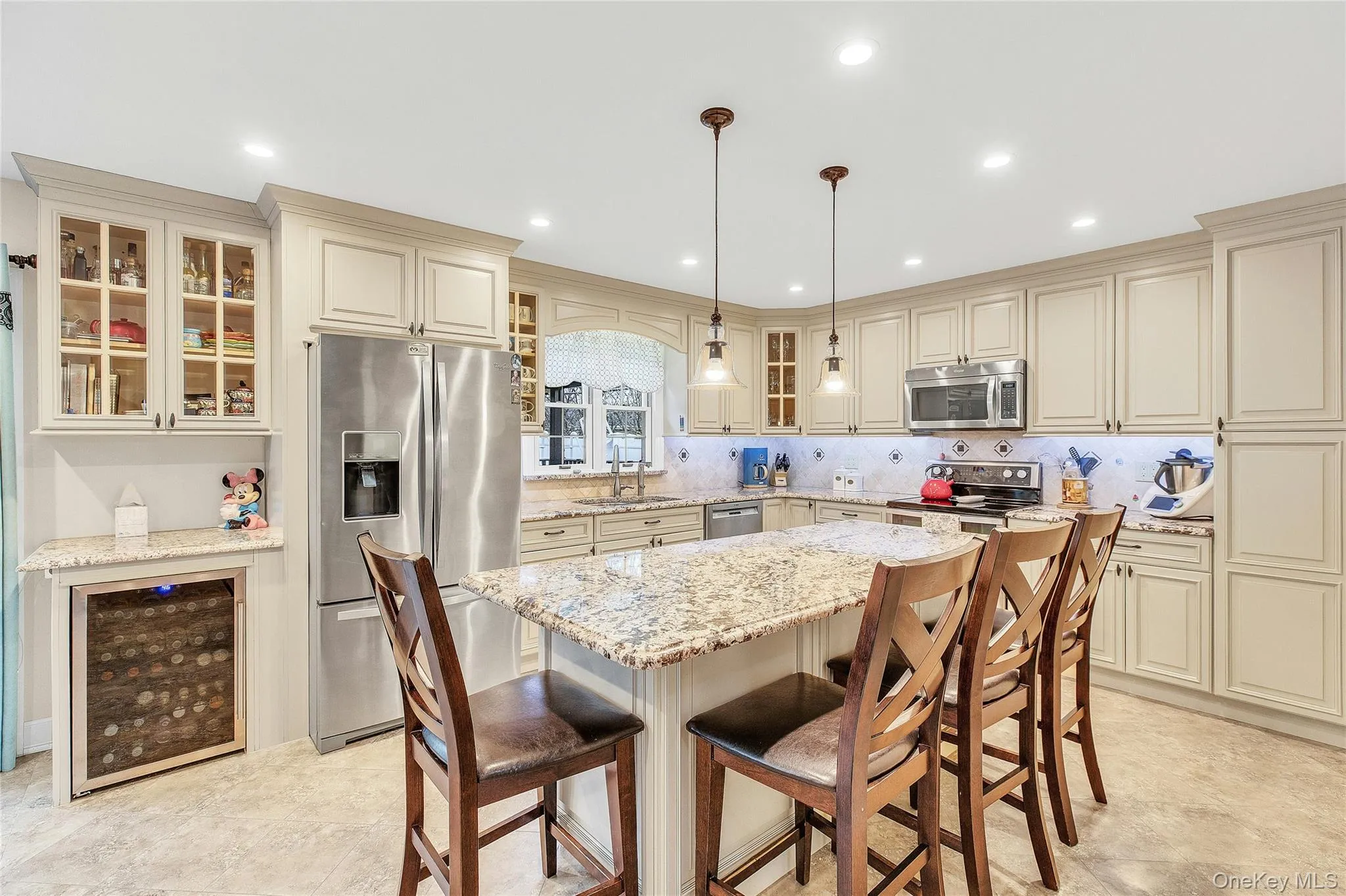 21 Terrell Lane, Oyster Bay, NY, 3 Bedrooms Bedrooms, 8 Rooms Rooms,3 BathroomsBathrooms,Residential Lease,For Rent,Terrell,0,986301 21 Terrell Lane, Oyster Bay, NY, 3 Bedrooms Bedrooms, 8 Rooms Rooms,3 BathroomsBathrooms,Residential Lease,For Rent,Terrell,0,986301