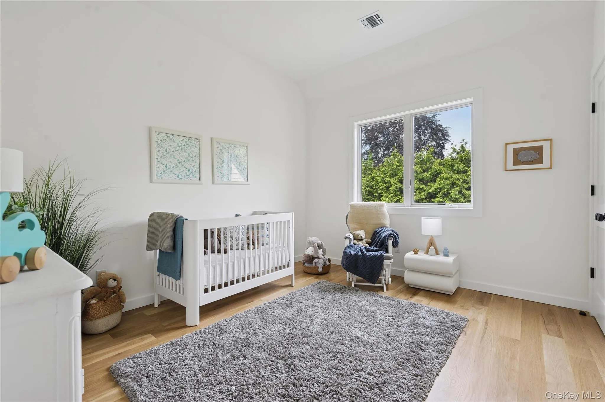 57 Newtown Road, Southampton, NY, 4 Bedrooms Bedrooms, 9 Rooms Rooms,3 BathroomsBathrooms,Residential Lease,For Rent,Newtown,0,986310 57 Newtown Road, Southampton, NY, 4 Bedrooms Bedrooms, 9 Rooms Rooms,3 BathroomsBathrooms,Residential Lease,For Rent,Newtown,0,986310