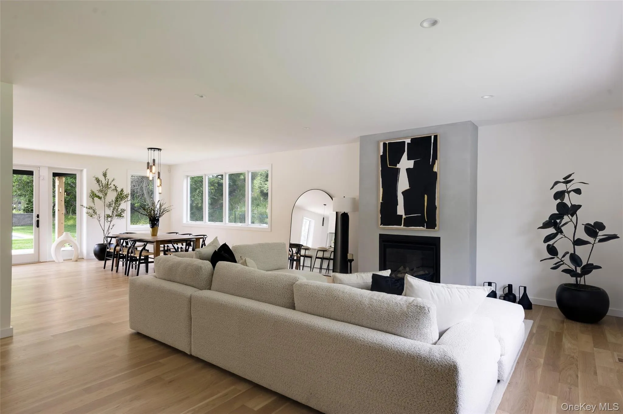 57 Newtown Road, Southampton, NY, 4 Bedrooms Bedrooms, 9 Rooms Rooms,3 BathroomsBathrooms,Residential Lease,For Rent,Newtown,0,986310 57 Newtown Road, Southampton, NY, 4 Bedrooms Bedrooms, 9 Rooms Rooms,3 BathroomsBathrooms,Residential Lease,For Rent,Newtown,0,986310