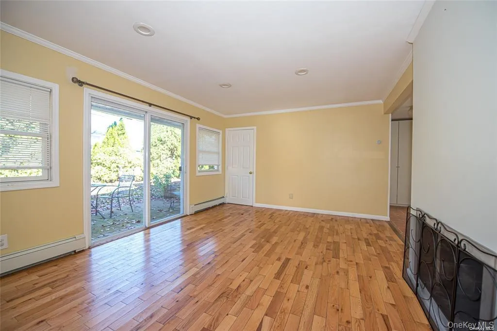 37 Winter Lane, Oyster Bay, NY, 4 Bedrooms Bedrooms, 6 Rooms Rooms,2 BathroomsBathrooms,Residential Lease,For Rent,Winter,0,986326 37 Winter Lane, Oyster Bay, NY, 4 Bedrooms Bedrooms, 6 Rooms Rooms,2 BathroomsBathrooms,Residential Lease,For Rent,Winter,0,986326