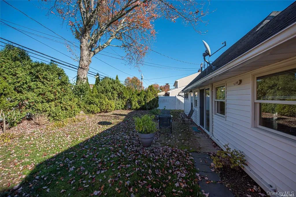 37 Winter Lane, Oyster Bay, NY, 4 Bedrooms Bedrooms, 6 Rooms Rooms,2 BathroomsBathrooms,Residential Lease,For Rent,Winter,0,986326 37 Winter Lane, Oyster Bay, NY, 4 Bedrooms Bedrooms, 6 Rooms Rooms,2 BathroomsBathrooms,Residential Lease,For Rent,Winter,0,986326