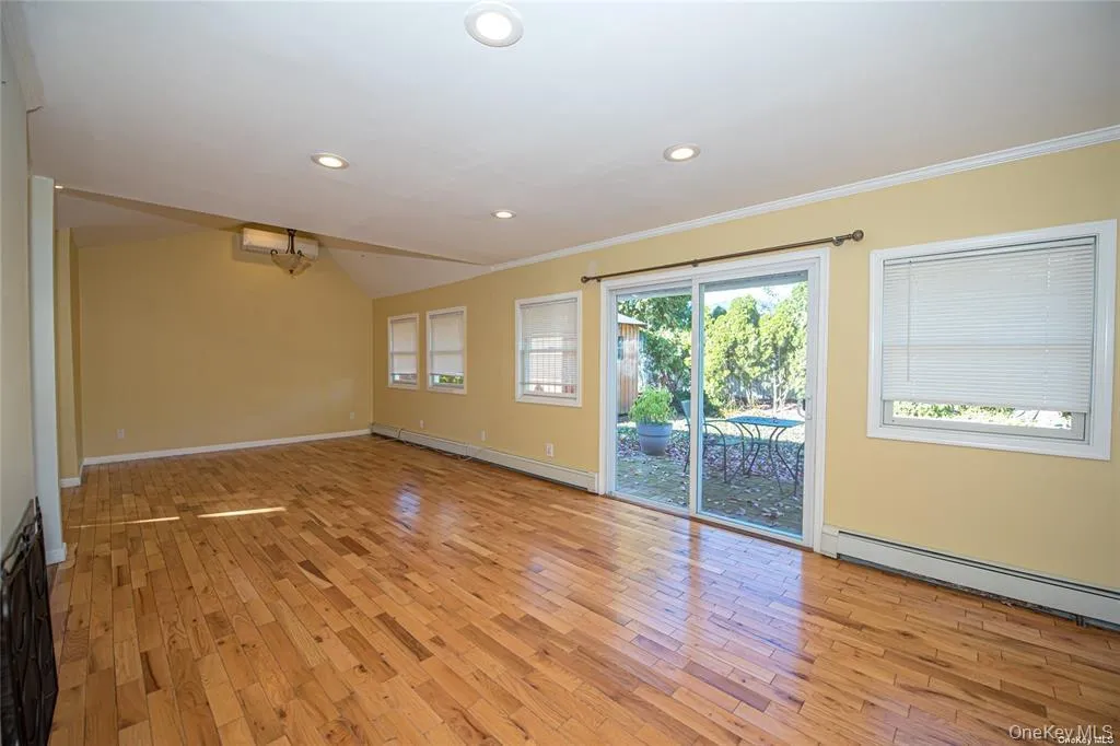 37 Winter Lane, Oyster Bay, NY, 4 Bedrooms Bedrooms, 6 Rooms Rooms,2 BathroomsBathrooms,Residential Lease,For Rent,Winter,0,986326 37 Winter Lane, Oyster Bay, NY, 4 Bedrooms Bedrooms, 6 Rooms Rooms,2 BathroomsBathrooms,Residential Lease,For Rent,Winter,0,986326