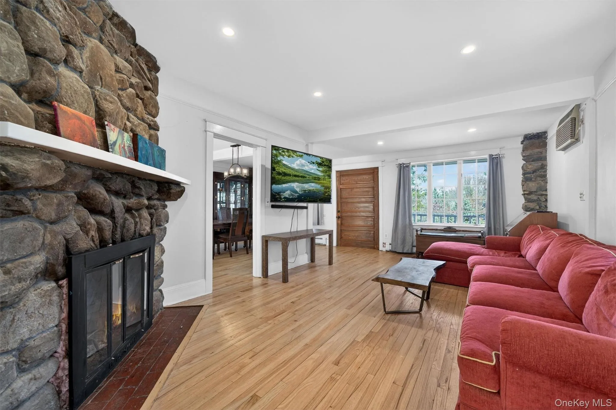 69 Edgewood Drive, Woodbury, NY, 4 Bedrooms Bedrooms, 13 Rooms Rooms,2 BathroomsBathrooms,Residential,For Rent,Edgewood,0,986327 69 Edgewood Drive, Woodbury, NY, 4 Bedrooms Bedrooms, 13 Rooms Rooms,2 BathroomsBathrooms,Residential,For Rent,Edgewood,0,986327