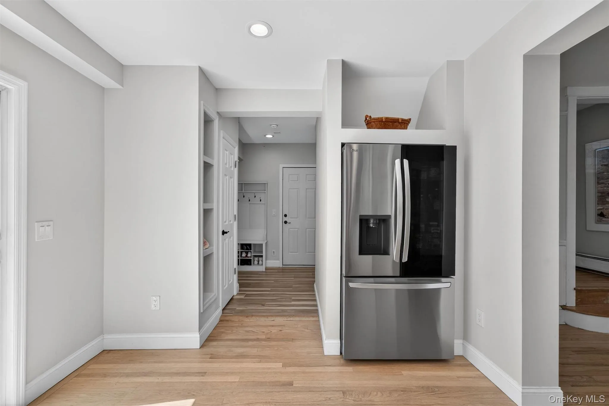 69 Edgewood Drive, Woodbury, NY, 4 Bedrooms Bedrooms, 13 Rooms Rooms,2 BathroomsBathrooms,Residential,For Rent,Edgewood,0,986327 69 Edgewood Drive, Woodbury, NY, 4 Bedrooms Bedrooms, 13 Rooms Rooms,2 BathroomsBathrooms,Residential,For Rent,Edgewood,0,986327