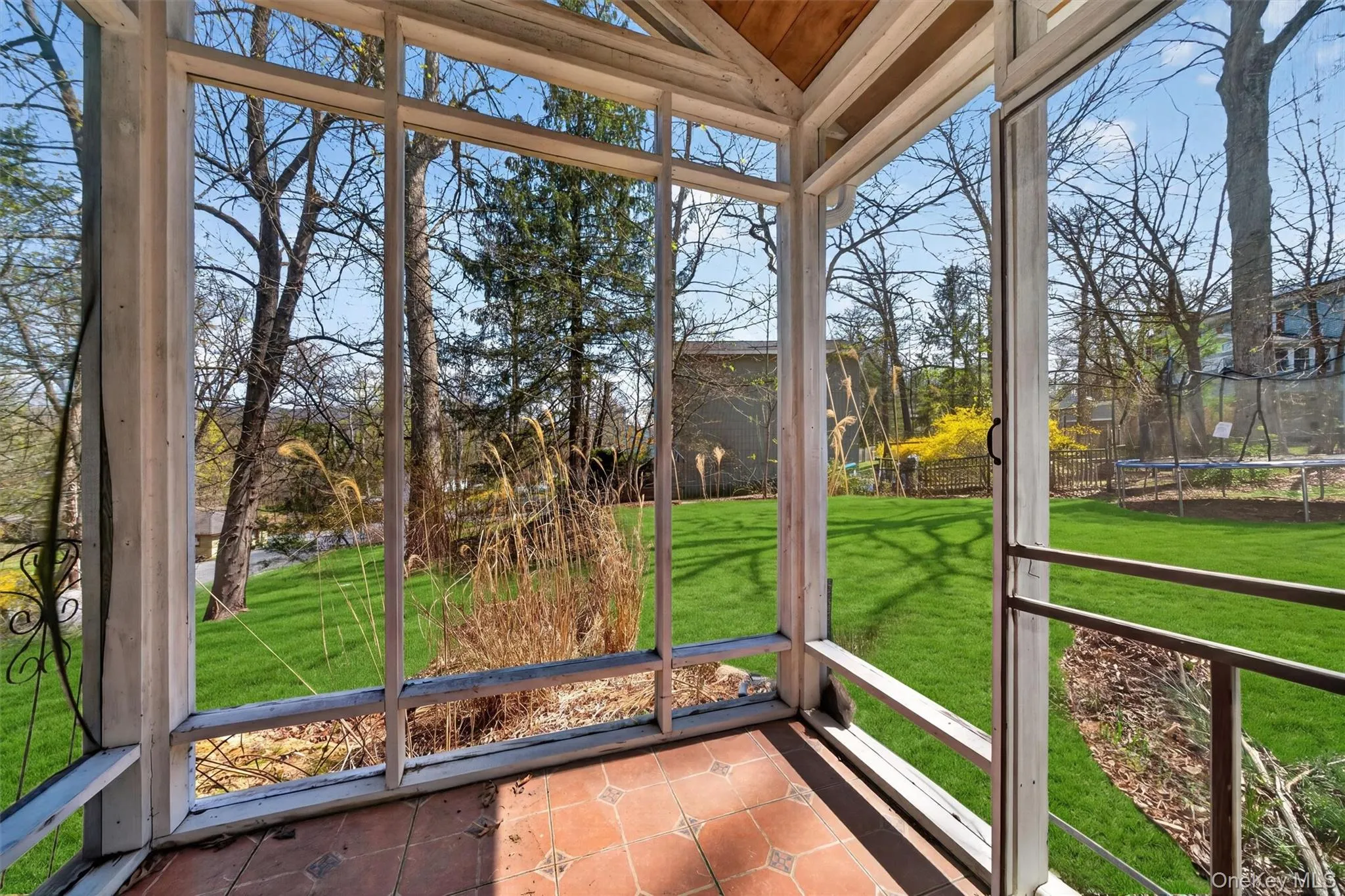 69 Edgewood Drive, Woodbury, NY, 4 Bedrooms Bedrooms, 13 Rooms Rooms,2 BathroomsBathrooms,Residential,For Rent,Edgewood,0,986327 69 Edgewood Drive, Woodbury, NY, 4 Bedrooms Bedrooms, 13 Rooms Rooms,2 BathroomsBathrooms,Residential,For Rent,Edgewood,0,986327