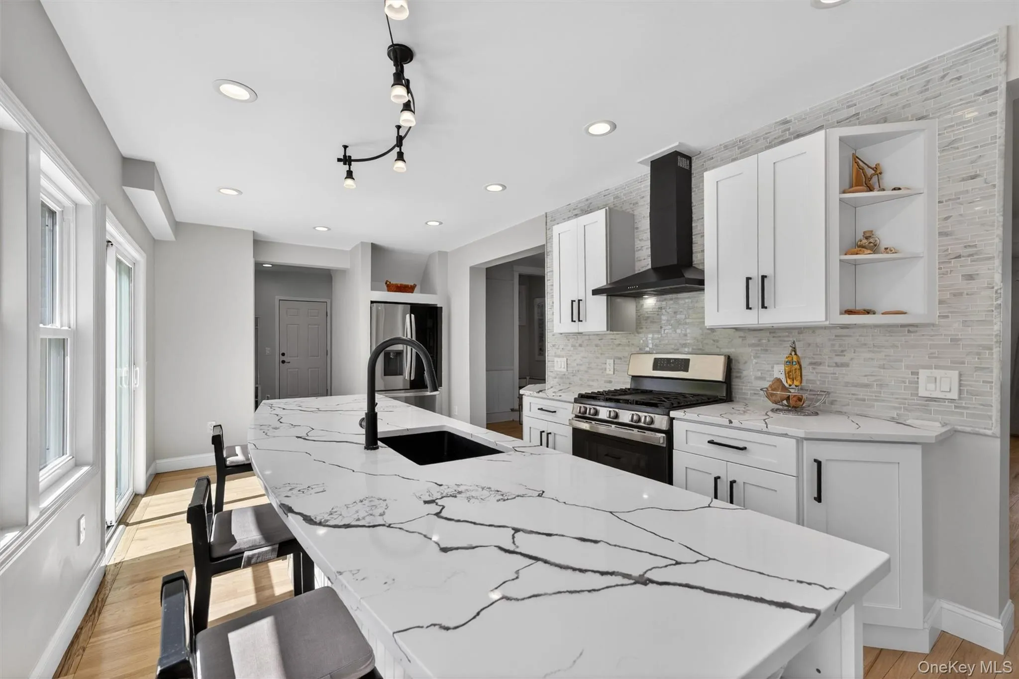 69 Edgewood Drive, Woodbury, NY, 4 Bedrooms Bedrooms, 13 Rooms Rooms,2 BathroomsBathrooms,Residential,For Rent,Edgewood,0,986327 69 Edgewood Drive, Woodbury, NY, 4 Bedrooms Bedrooms, 13 Rooms Rooms,2 BathroomsBathrooms,Residential,For Rent,Edgewood,0,986327