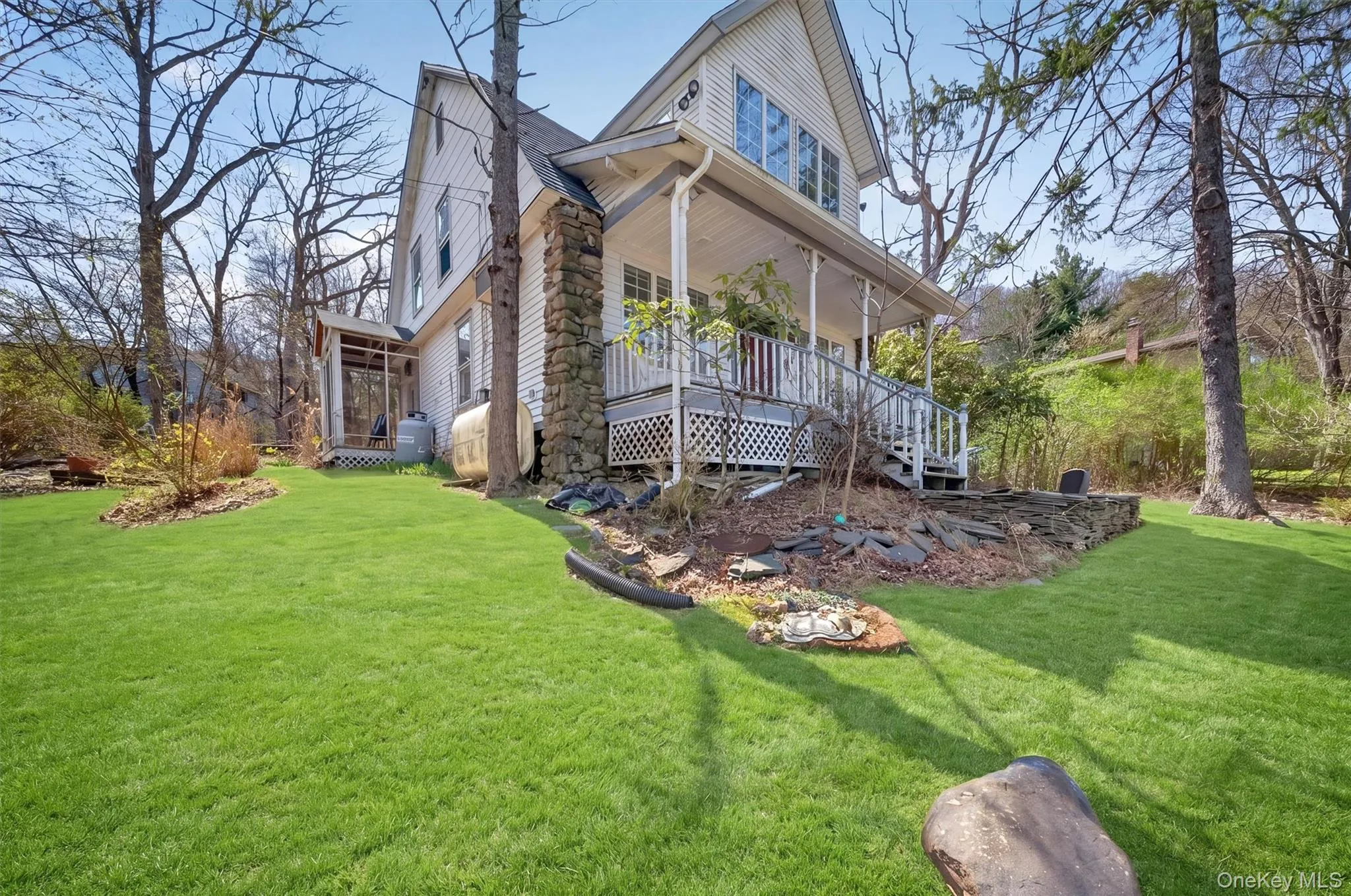 69 Edgewood Drive, Woodbury, NY, 4 Bedrooms Bedrooms, 13 Rooms Rooms,2 BathroomsBathrooms,Residential,For Rent,Edgewood,0,986327 69 Edgewood Drive, Woodbury, NY, 4 Bedrooms Bedrooms, 13 Rooms Rooms,2 BathroomsBathrooms,Residential,For Rent,Edgewood,0,986327