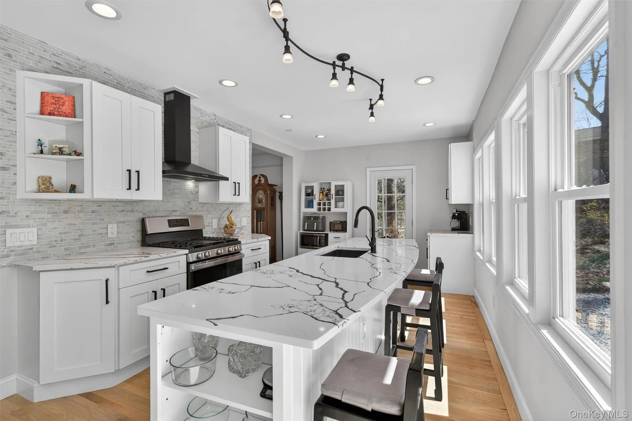 69 Edgewood Drive, Woodbury, NY, 4 Bedrooms Bedrooms, 13 Rooms Rooms,2 BathroomsBathrooms,Residential,For Rent,Edgewood,0,986327 69 Edgewood Drive, Woodbury, NY, 4 Bedrooms Bedrooms, 13 Rooms Rooms,2 BathroomsBathrooms,Residential,For Rent,Edgewood,0,986327