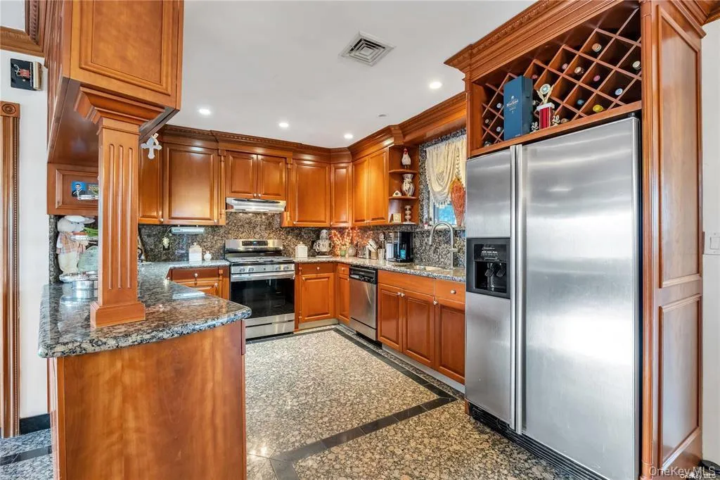 50-43 192nd Street, New York, NY, 4 Bedrooms Bedrooms, 12 Rooms Rooms,3 BathroomsBathrooms,Residential,For Rent,192nd,0,986340 50-43 192nd Street, New York, NY, 4 Bedrooms Bedrooms, 12 Rooms Rooms,3 BathroomsBathrooms,Residential,For Rent,192nd,0,986340