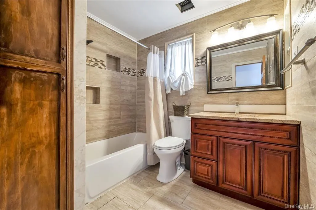 50-43 192nd Street, New York, NY, 4 Bedrooms Bedrooms, 12 Rooms Rooms,3 BathroomsBathrooms,Residential,For Rent,192nd,0,986340 50-43 192nd Street, New York, NY, 4 Bedrooms Bedrooms, 12 Rooms Rooms,3 BathroomsBathrooms,Residential,For Rent,192nd,0,986340
