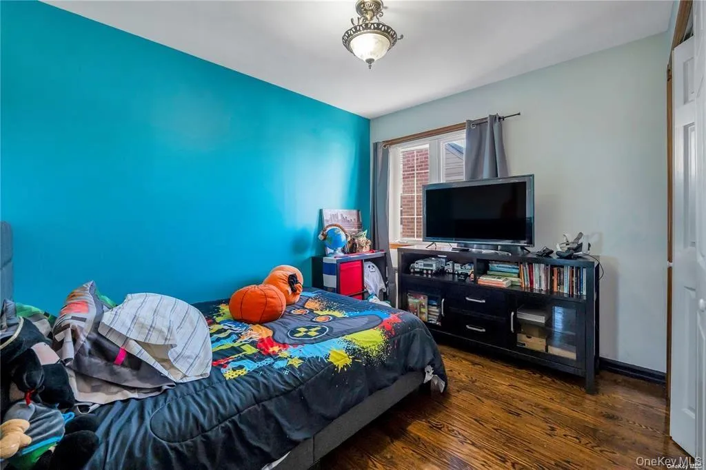50-43 192nd Street, New York, NY, 4 Bedrooms Bedrooms, 12 Rooms Rooms,3 BathroomsBathrooms,Residential,For Rent,192nd,0,986340 50-43 192nd Street, New York, NY, 4 Bedrooms Bedrooms, 12 Rooms Rooms,3 BathroomsBathrooms,Residential,For Rent,192nd,0,986340